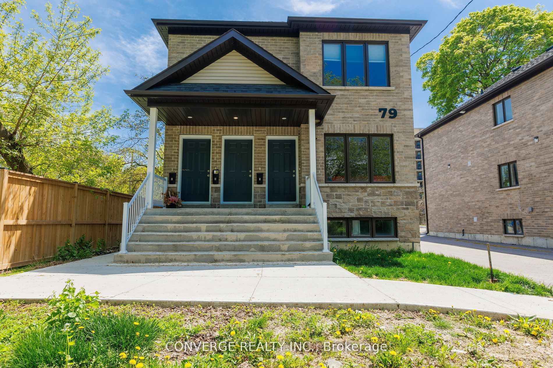 79 Hogarth Street Lower Property Photo 1