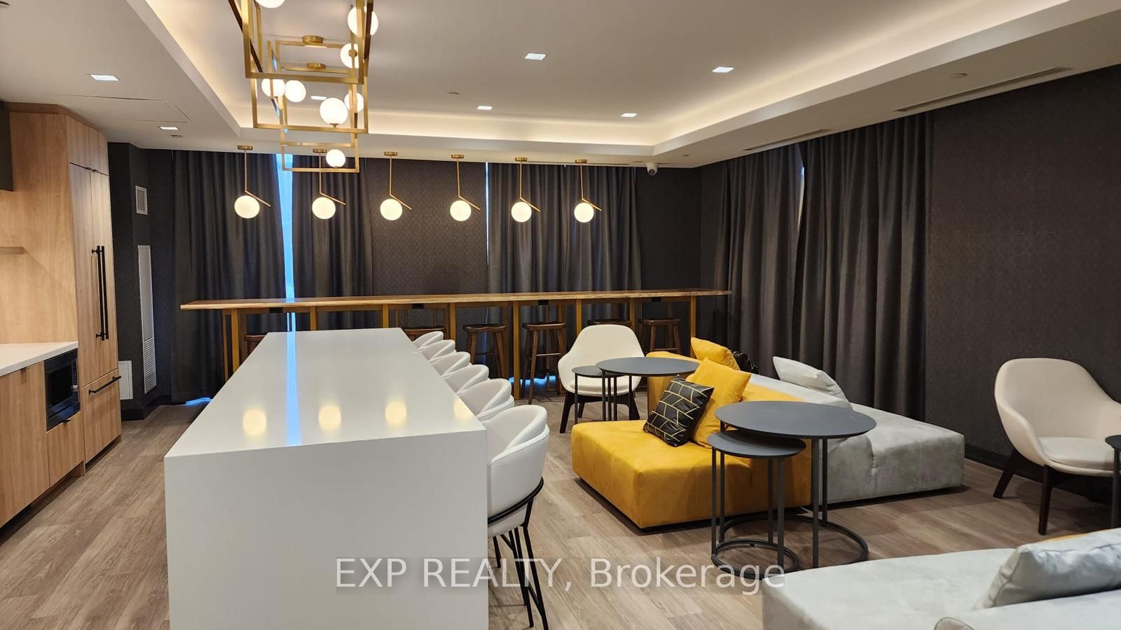 1010 Dundas Street 520 Property Photo 8