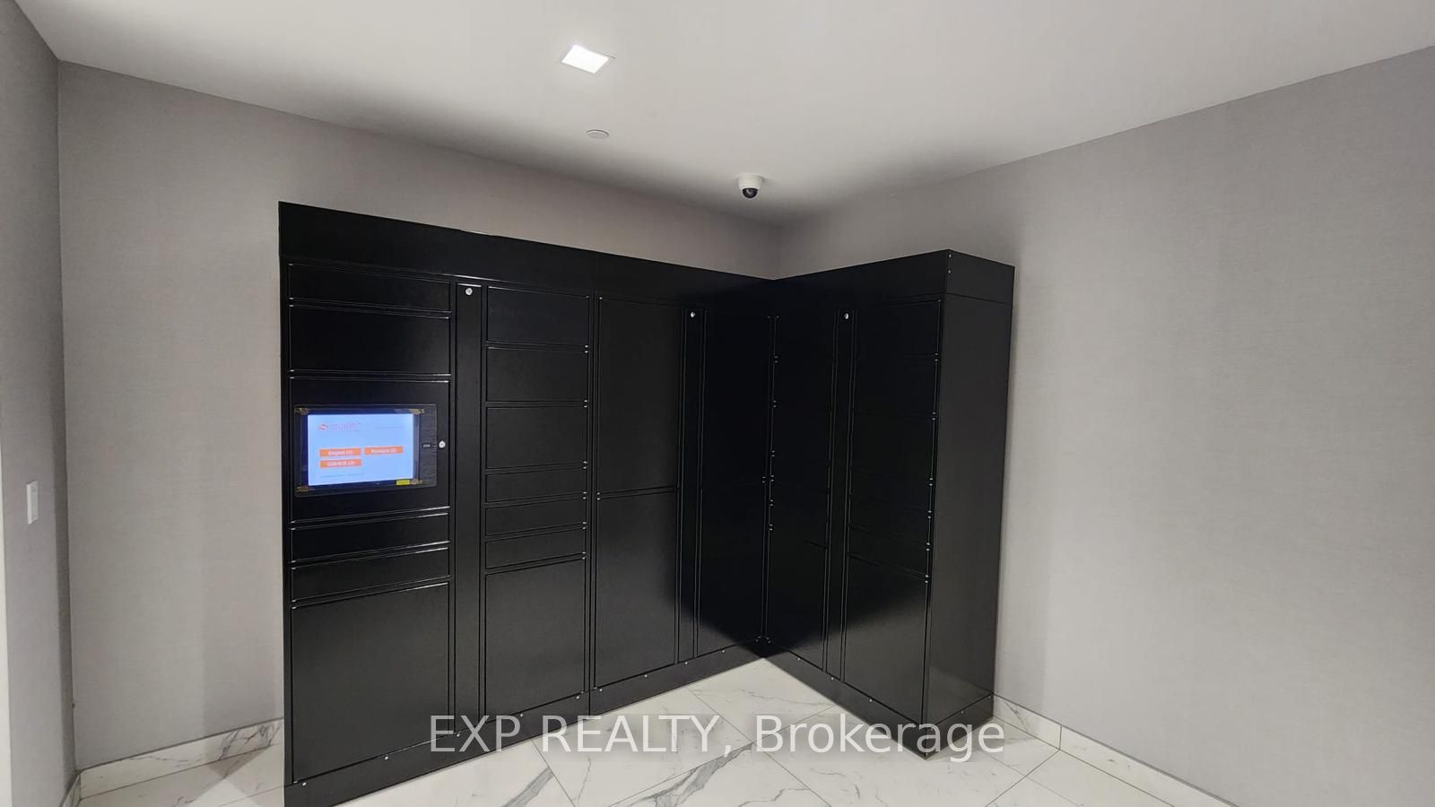 1010 Dundas Street 520 Property Photo 11