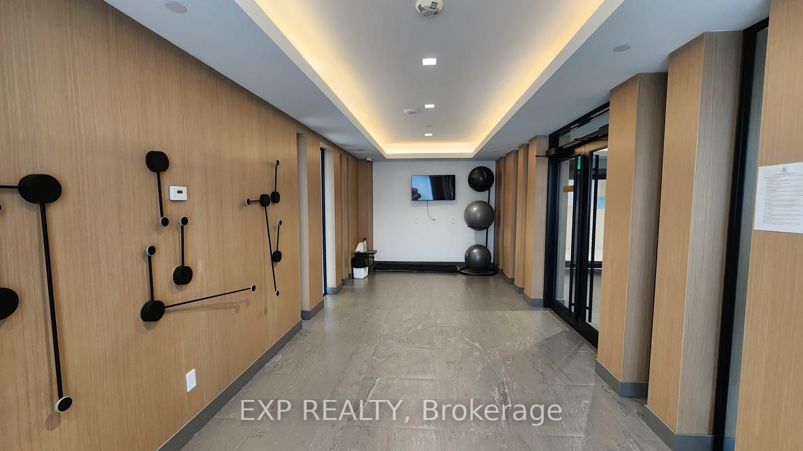 1010 Dundas Street 520 Property Photo 13