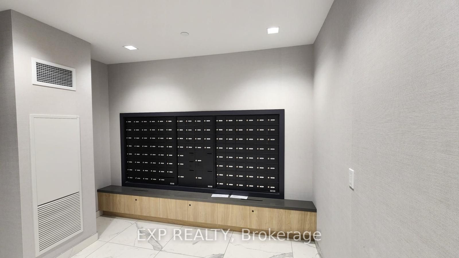 1010 Dundas Street 520 Property Photo 14