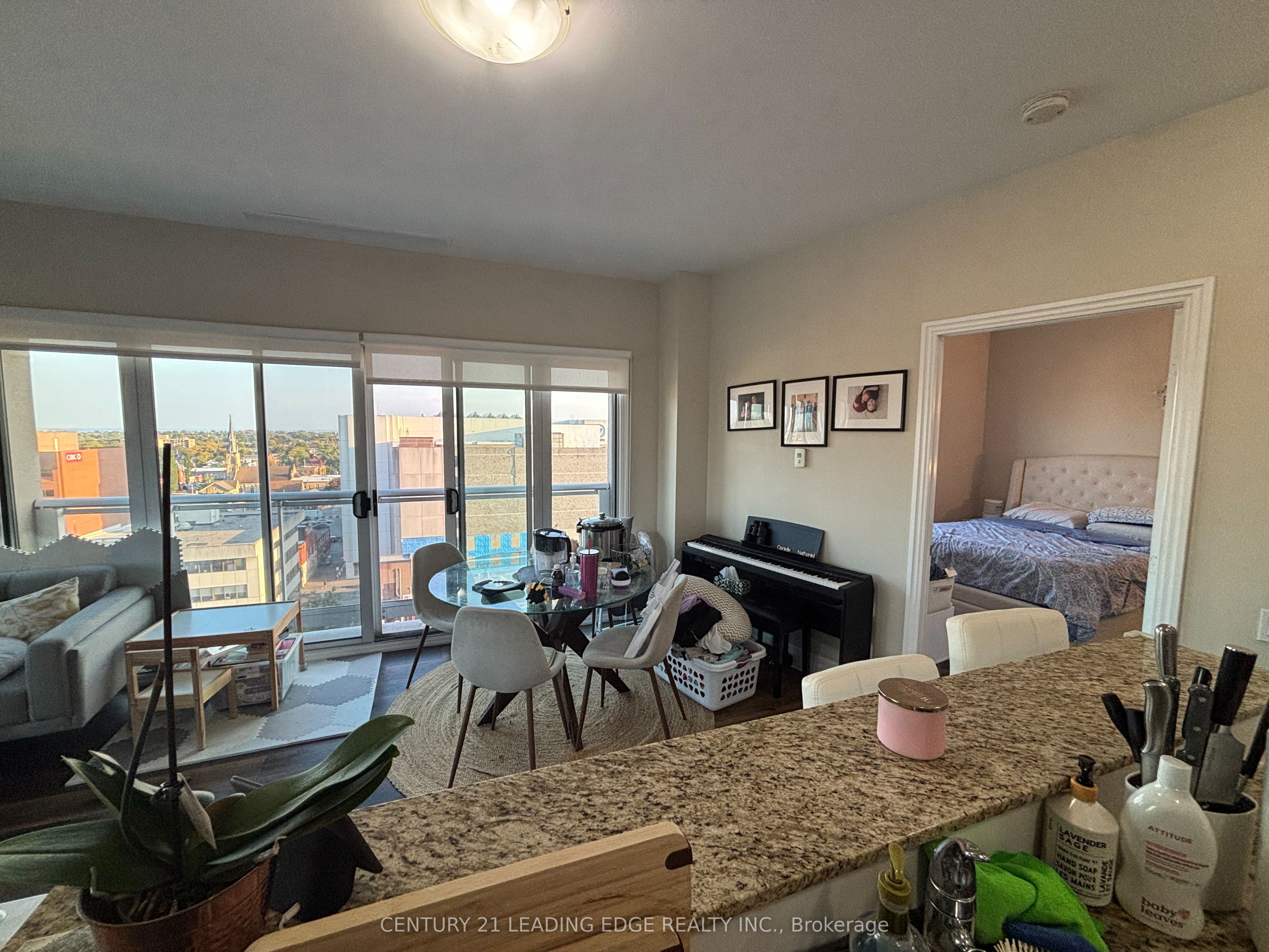 44 Bond Street W 1005 Property Photo 10