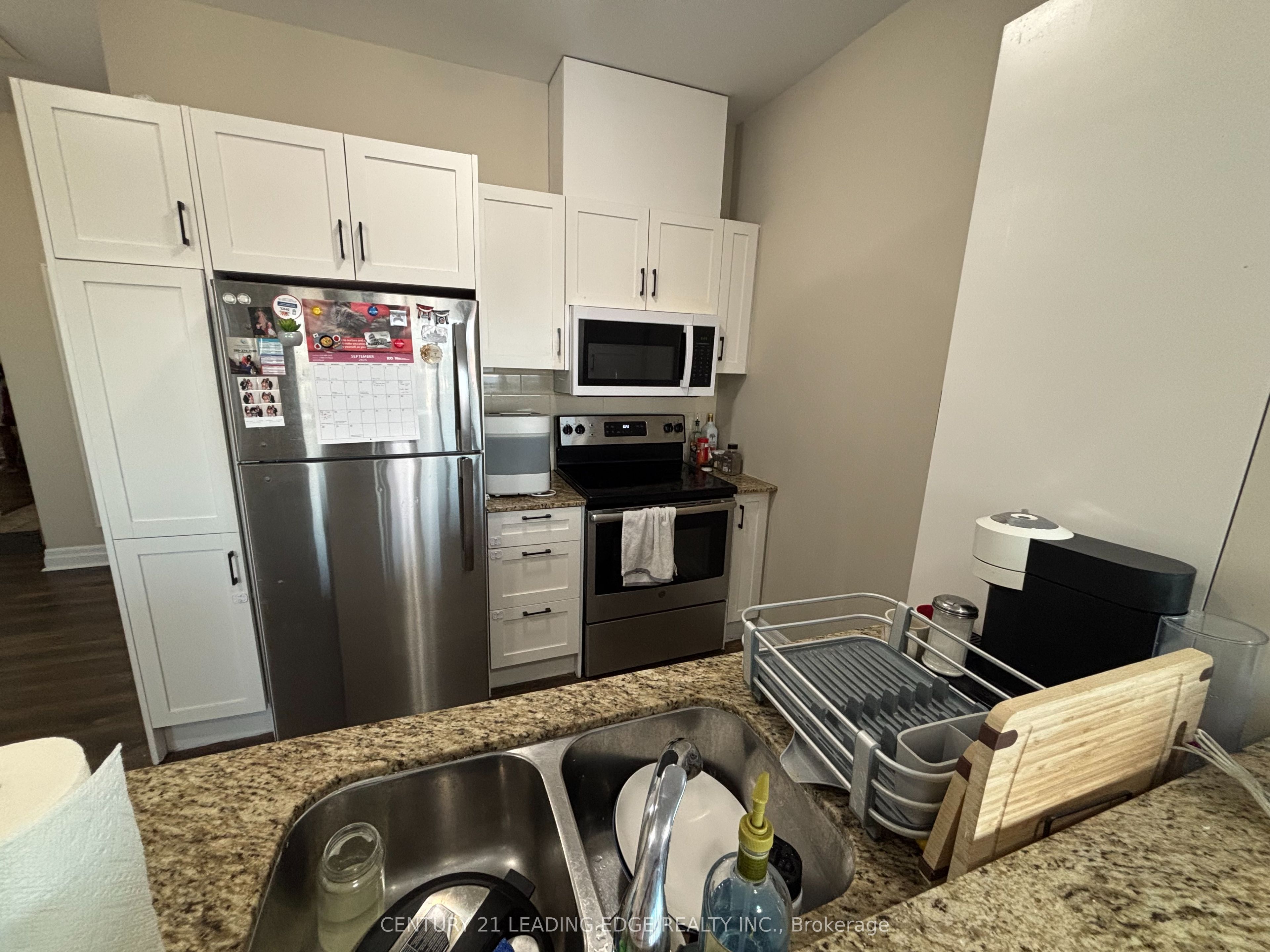 44 Bond Street W 1005 Property Photo 17