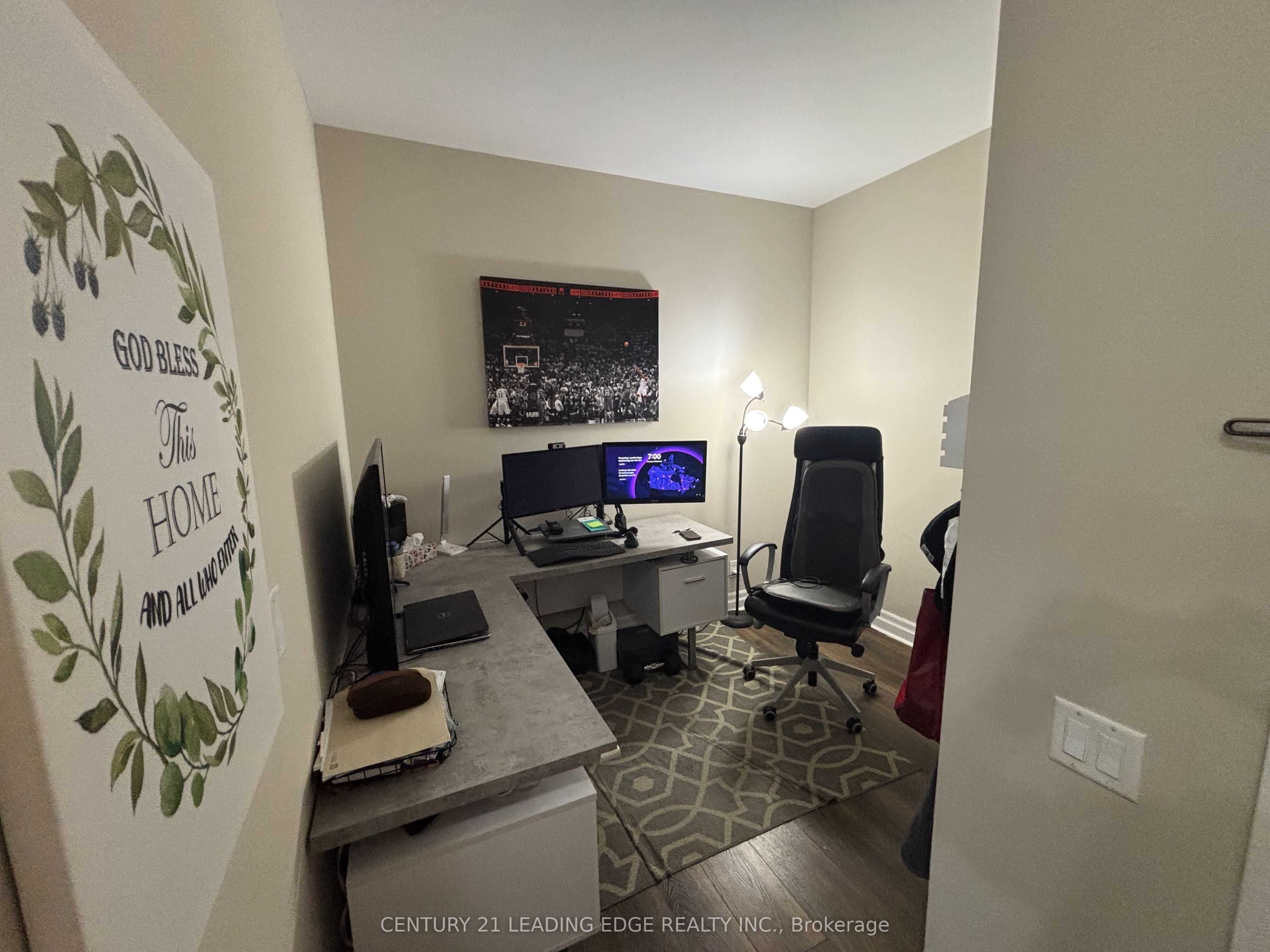 44 Bond Street W 1005 Property Photo 24