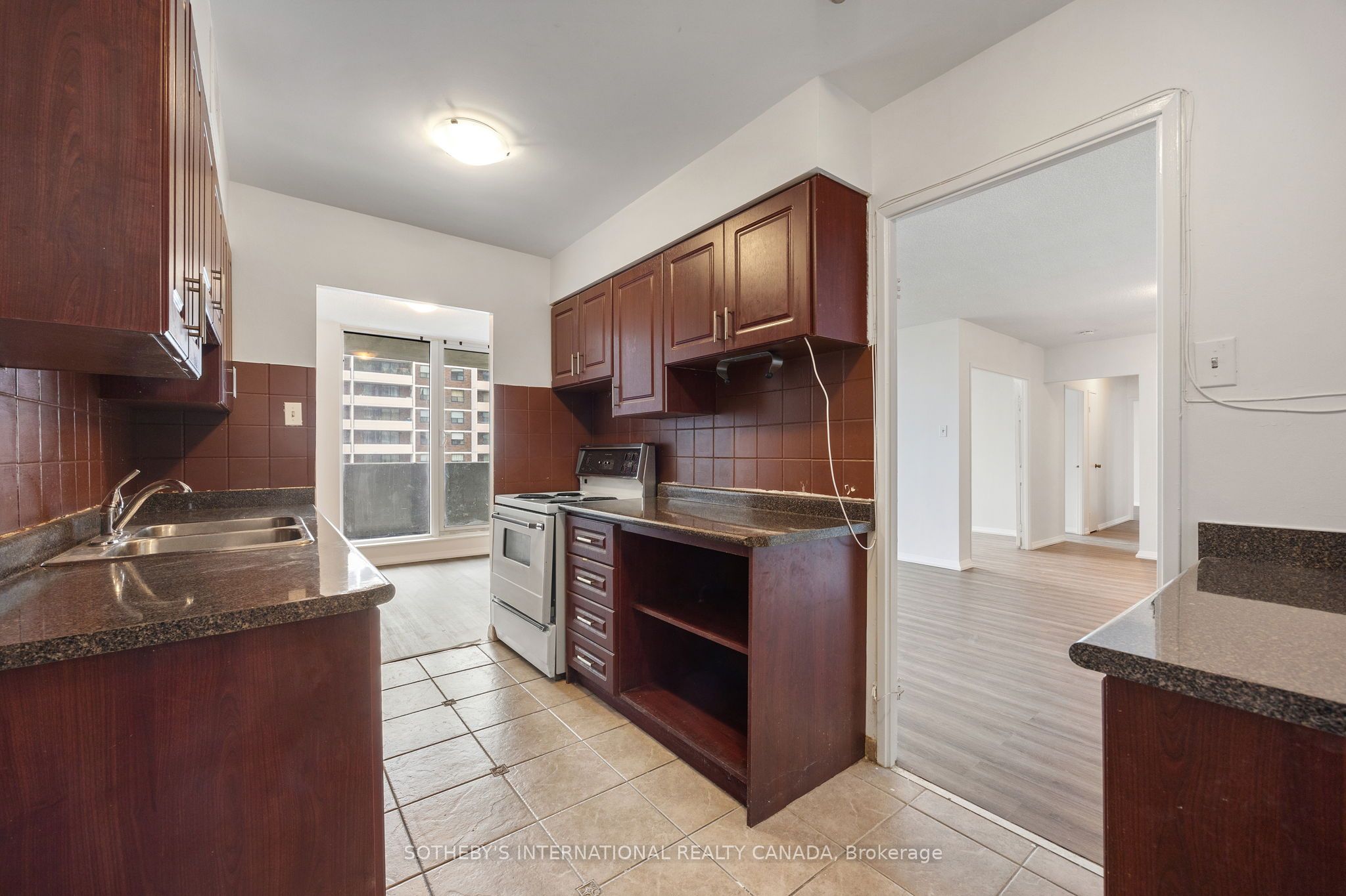 100 Prudential Drive 911 Property Photo 11