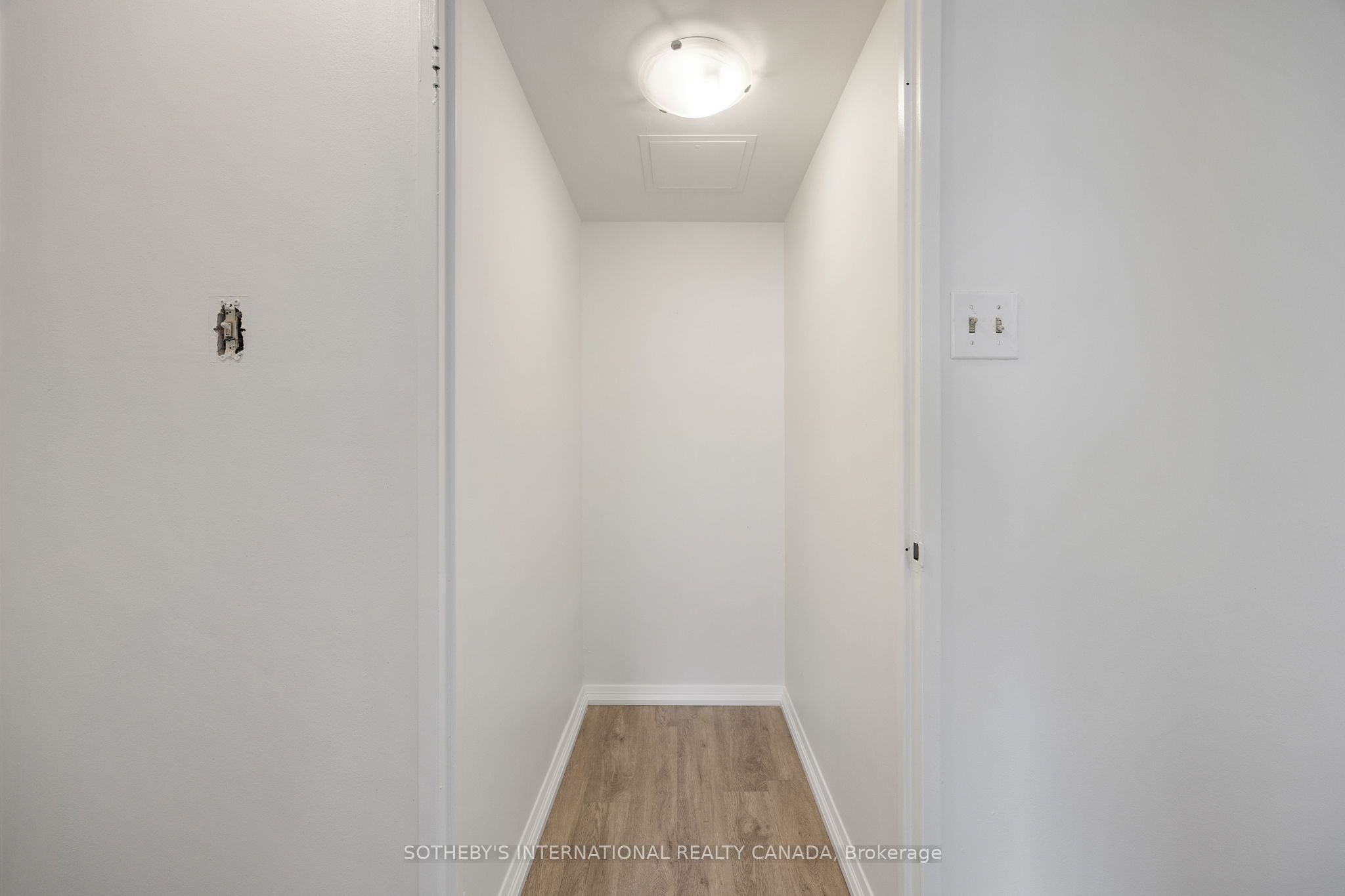 100 Prudential Drive 911 Property Photo 14