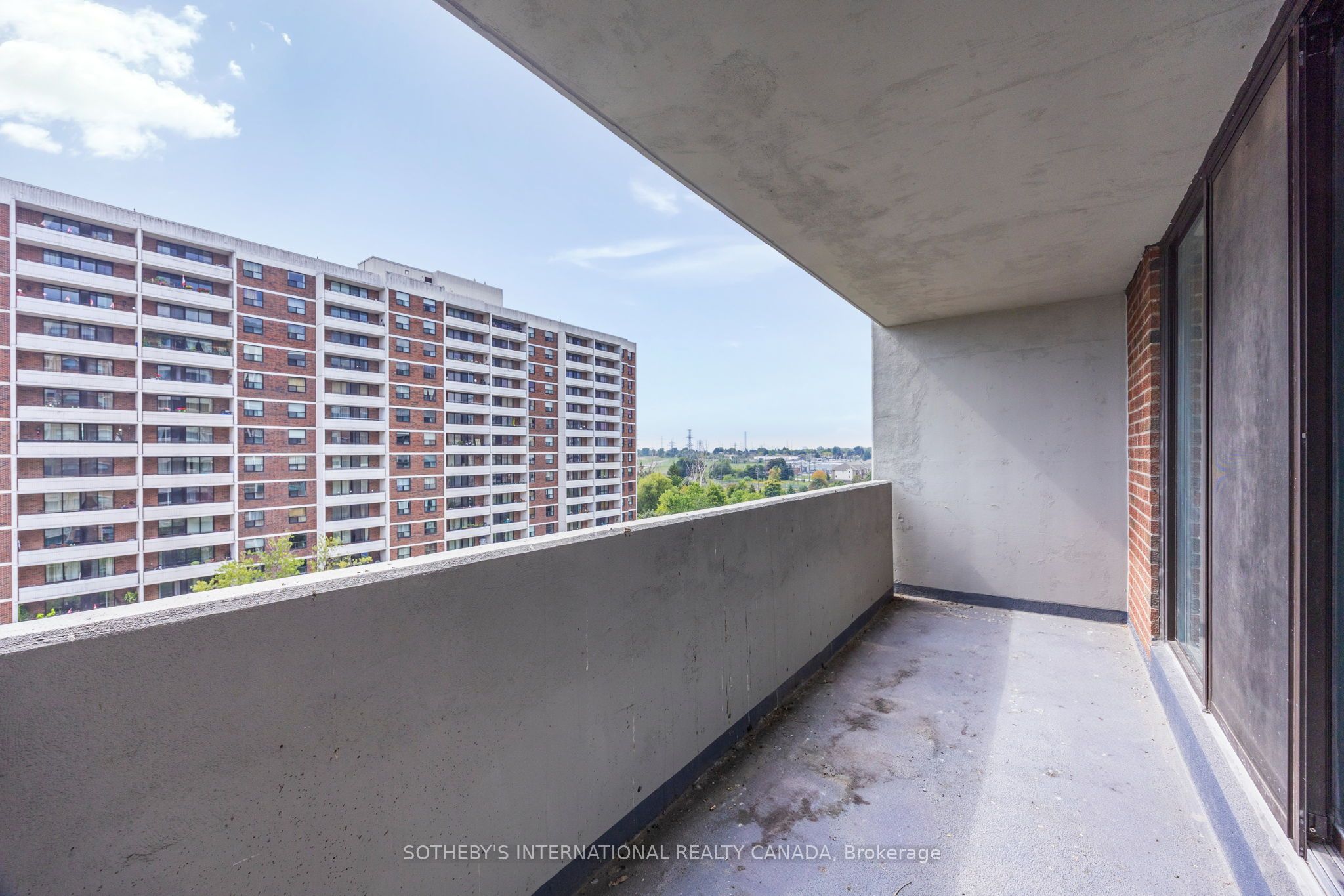 100 Prudential Drive 911 Property Photo 24