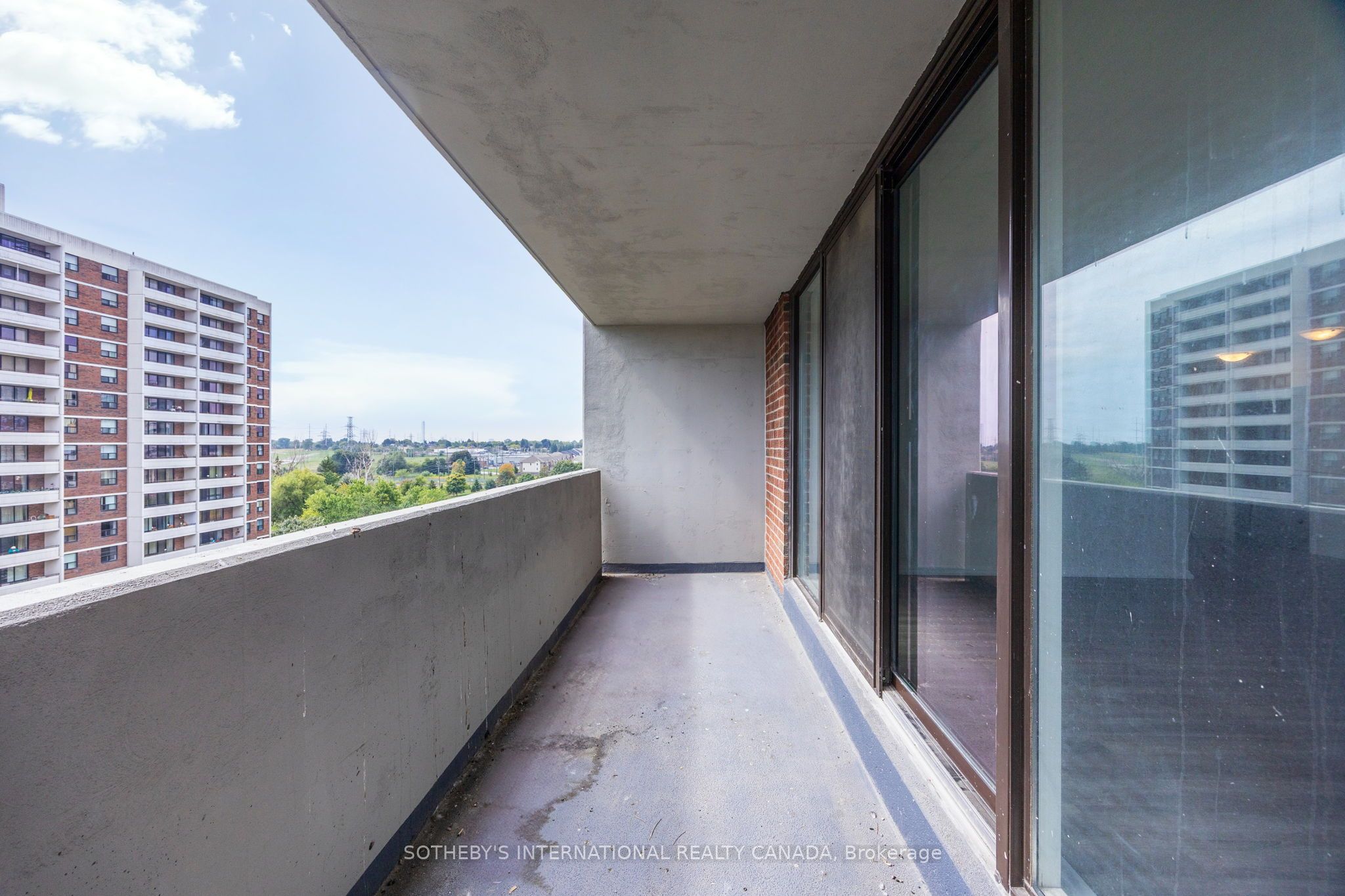 100 Prudential Drive 911 Property Photo 25