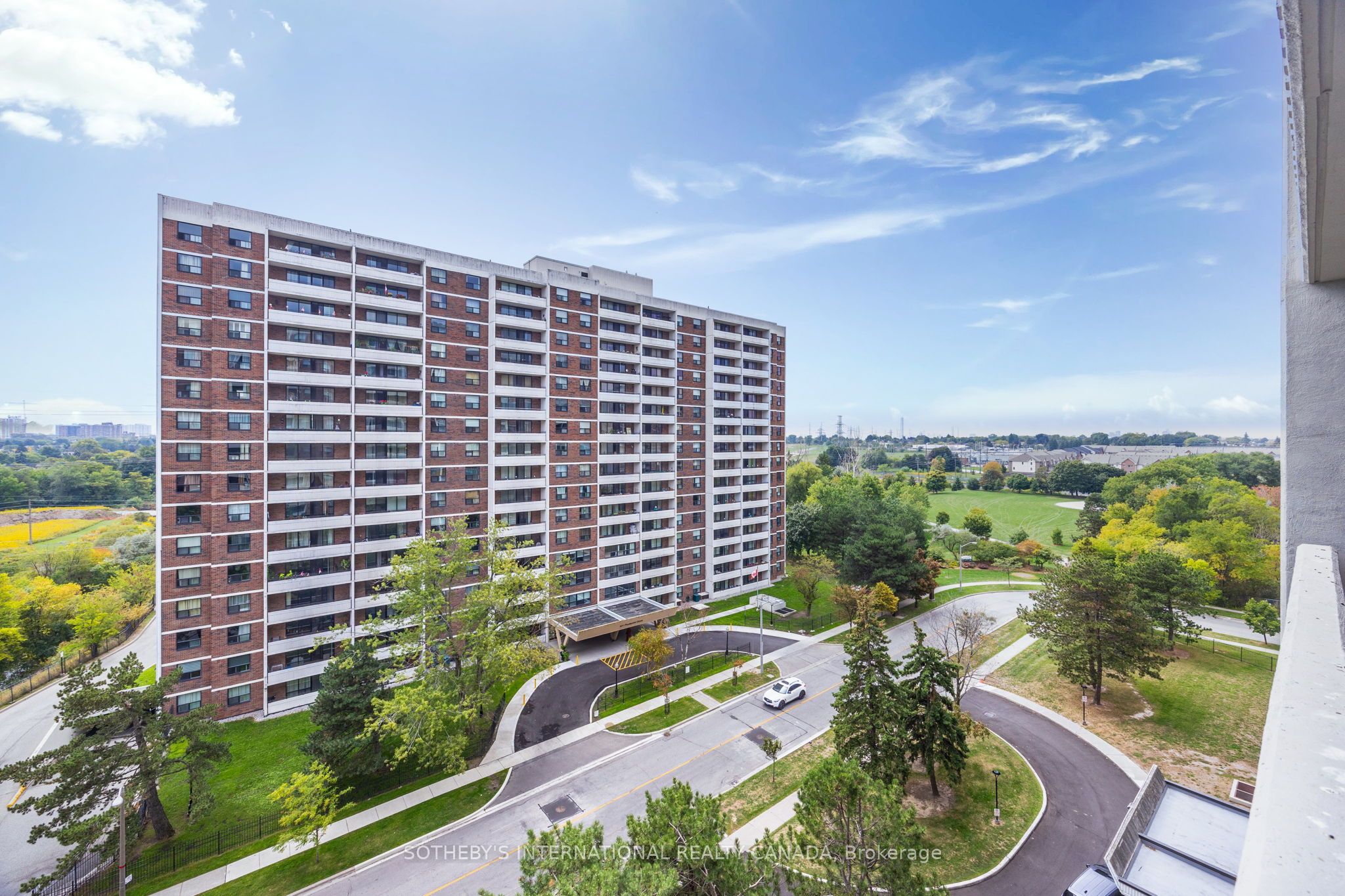 100 Prudential Drive 911 Property Photo 28