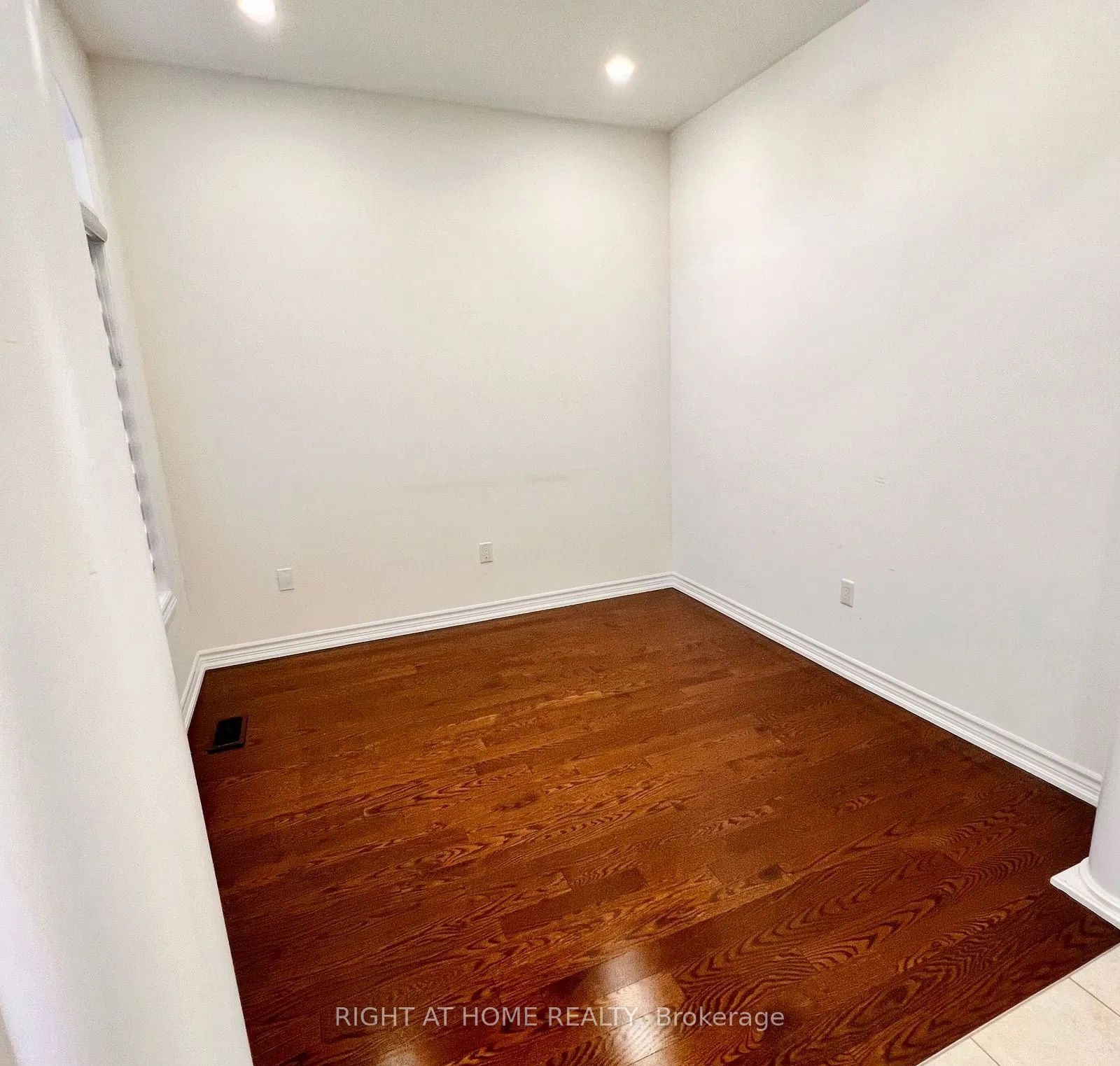 18 Goheen Street Property Photo 5