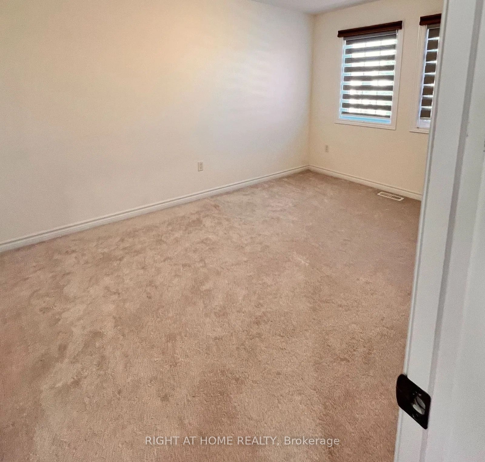 18 Goheen Street Property Photo 25