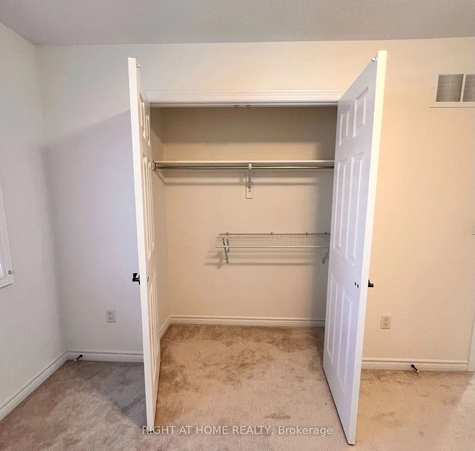 18 Goheen Street Property Photo 26