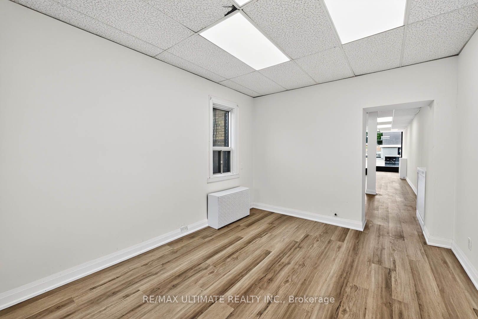 1696 Danforth Avenue Property Photo 11