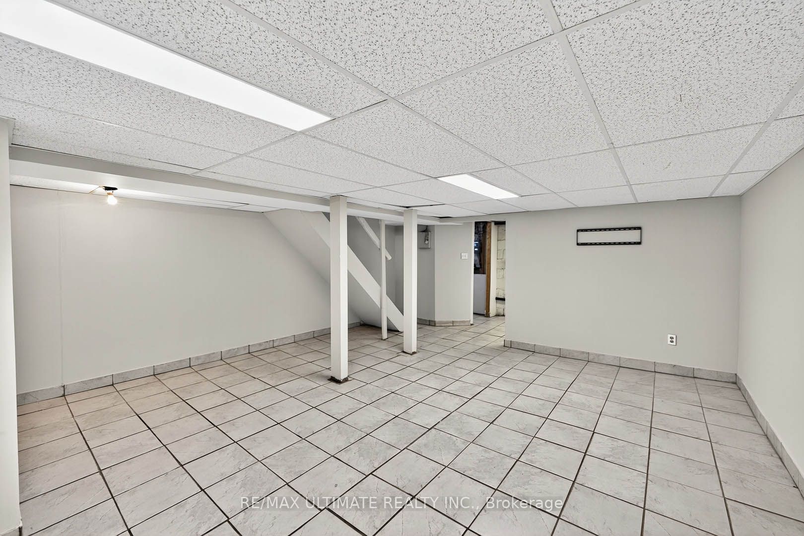 1696 Danforth Avenue Property Photo 13