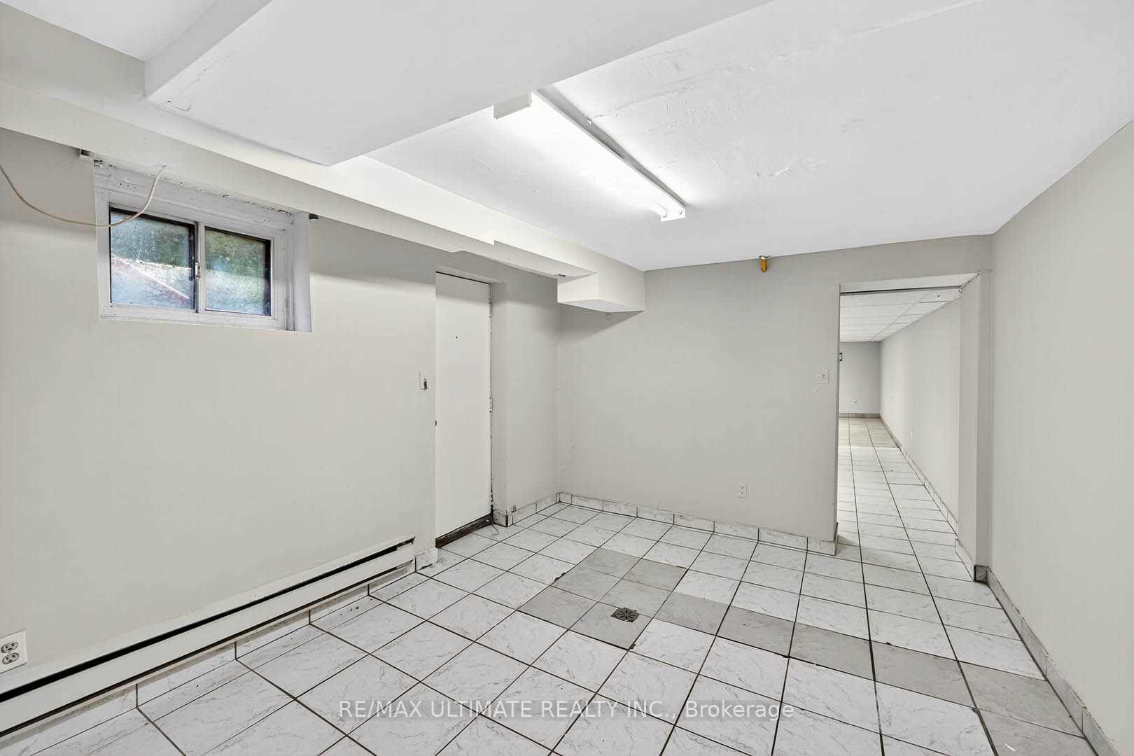 1696 Danforth Avenue Property Photo 15