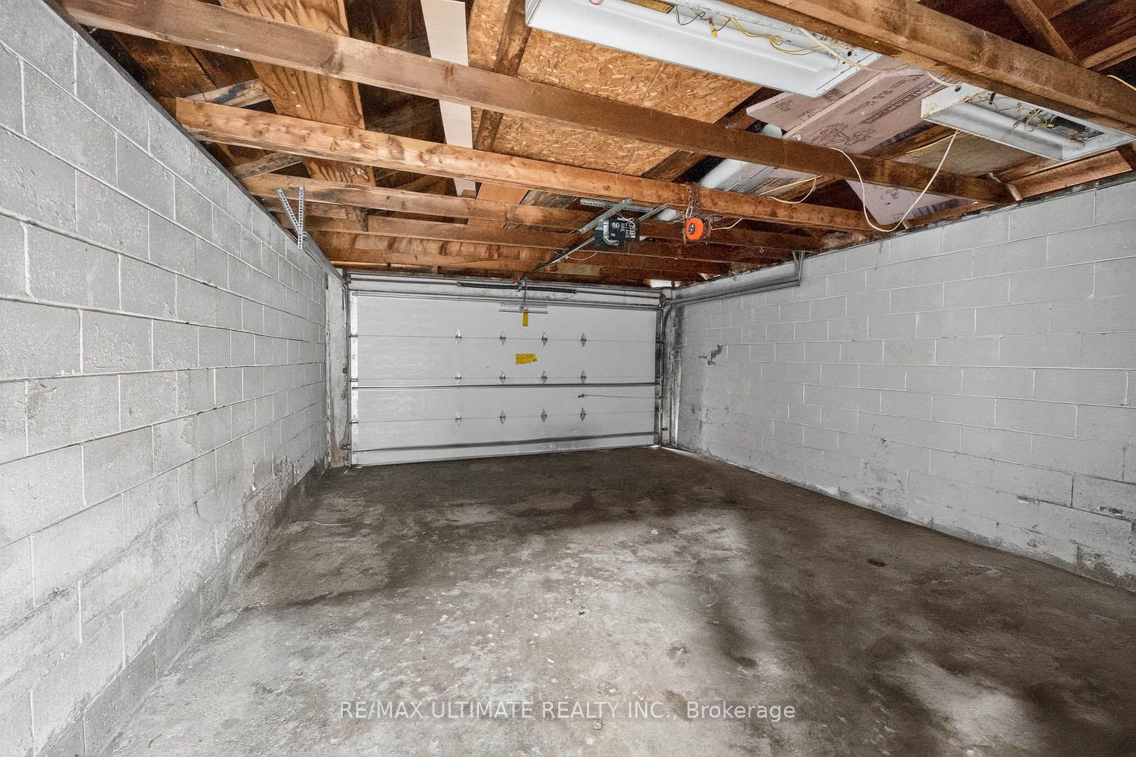 1696 Danforth Avenue Property Photo 25