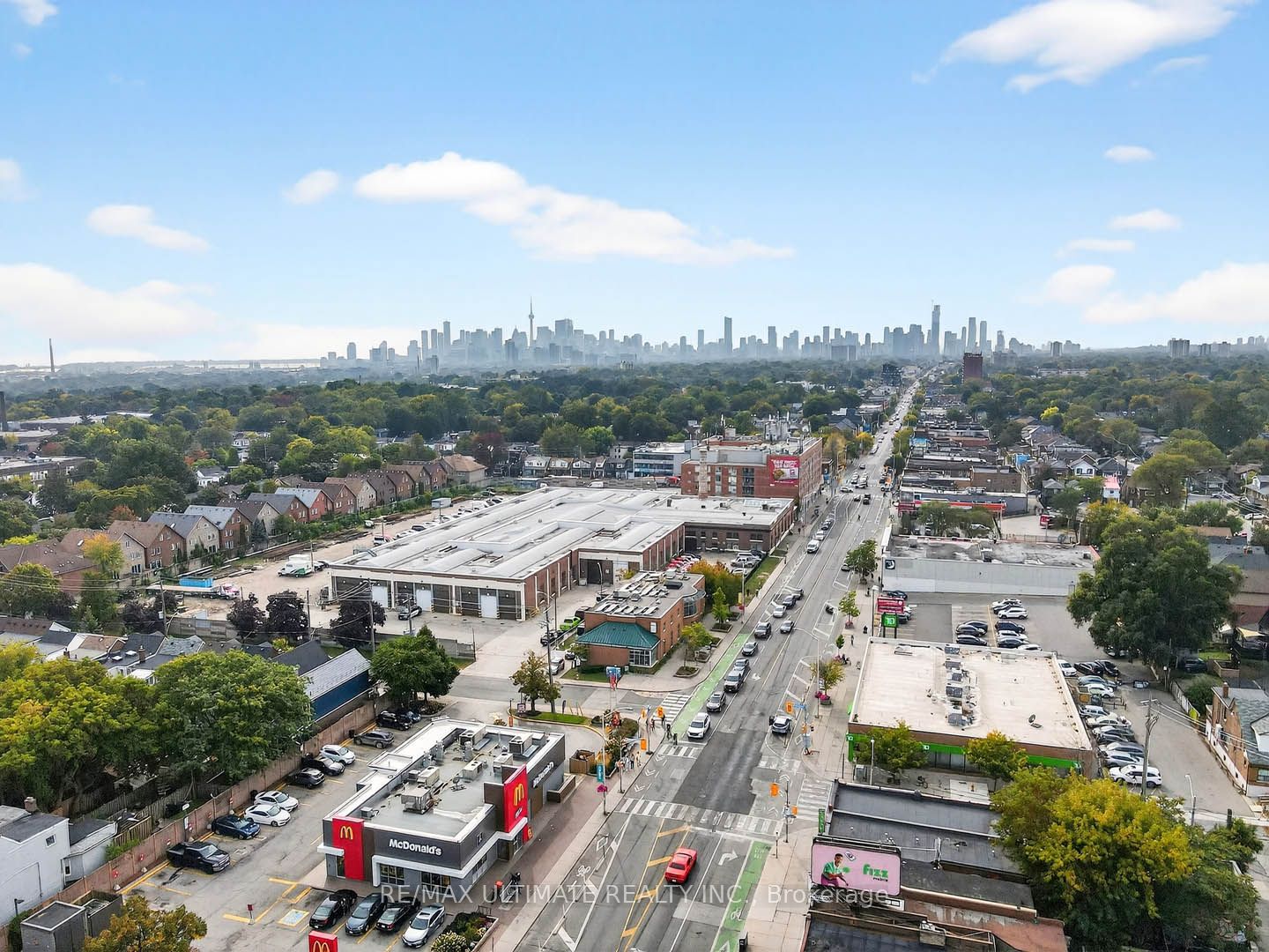 1696 Danforth Avenue Property Photo 33