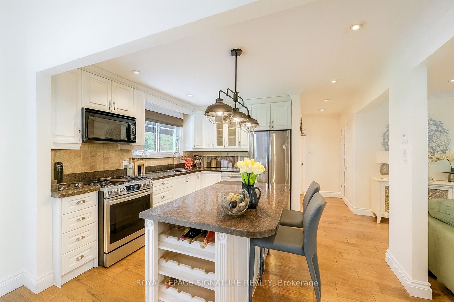 105 Catalina Drive Property Photo 3