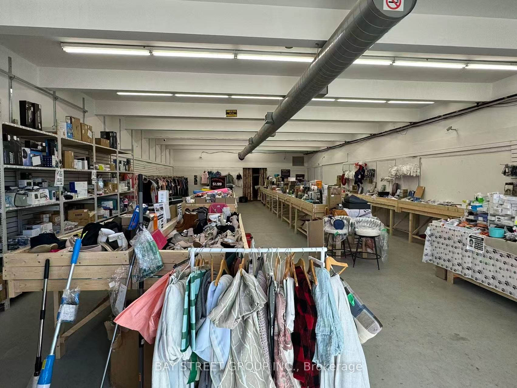 1097a Victoria Park Avenue Property Photo 2