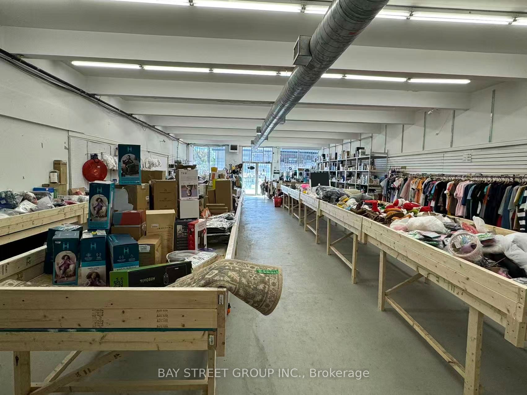 1097a Victoria Park Avenue Property Photo 4