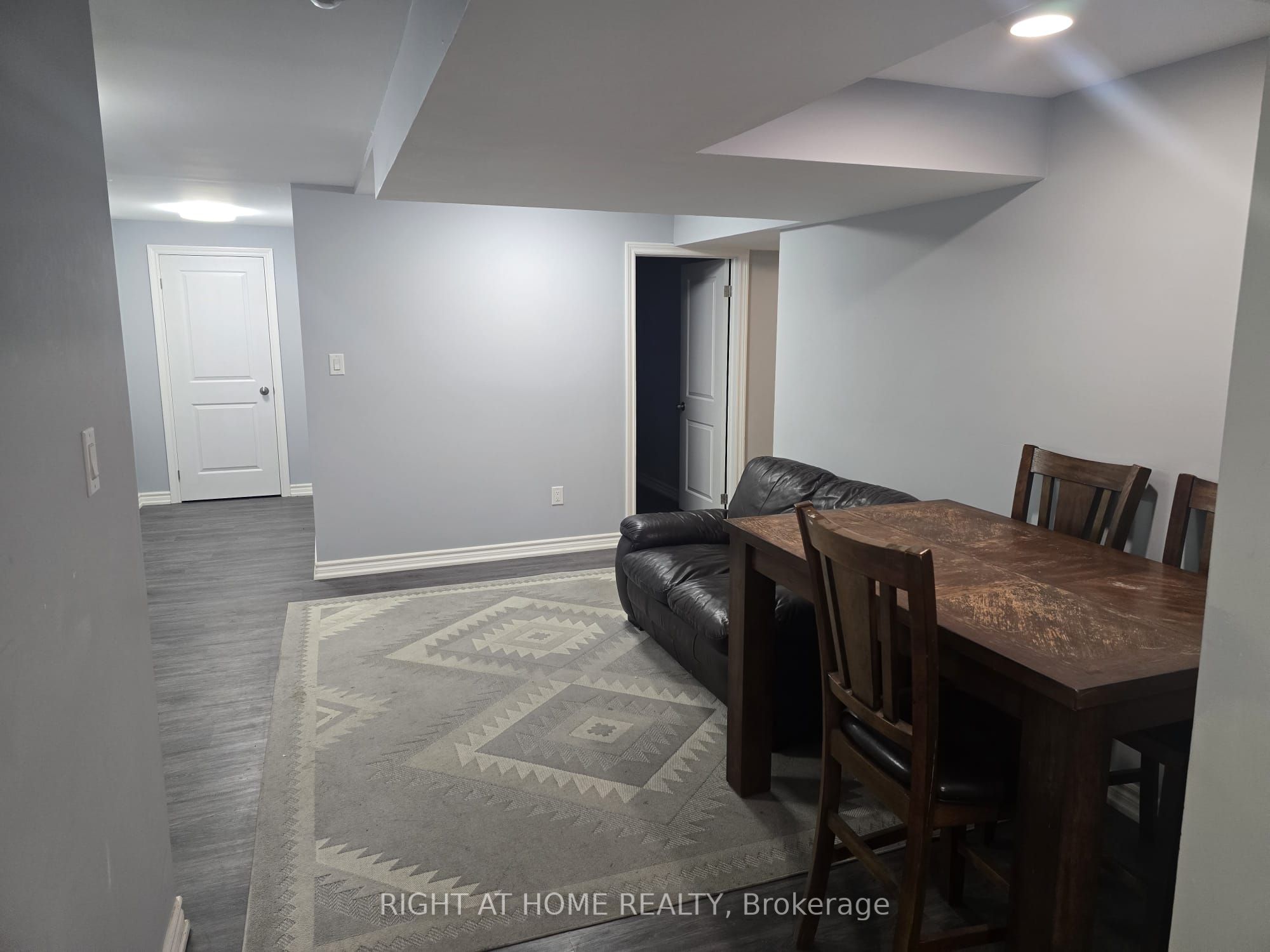 1053 Orenda Street Property Photo 6