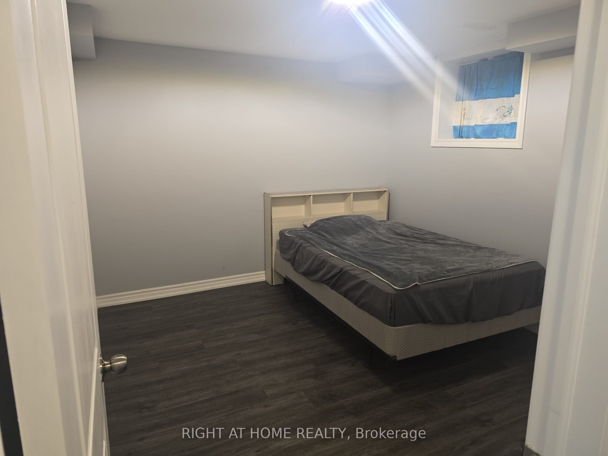 1053 Orenda Street Property Photo 8