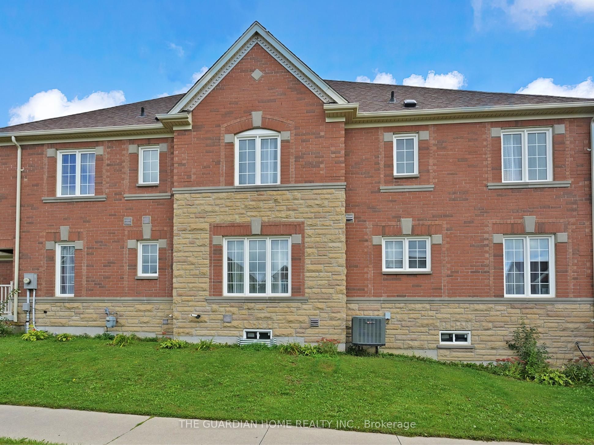 1112 Schooling Drive Property Photo 4