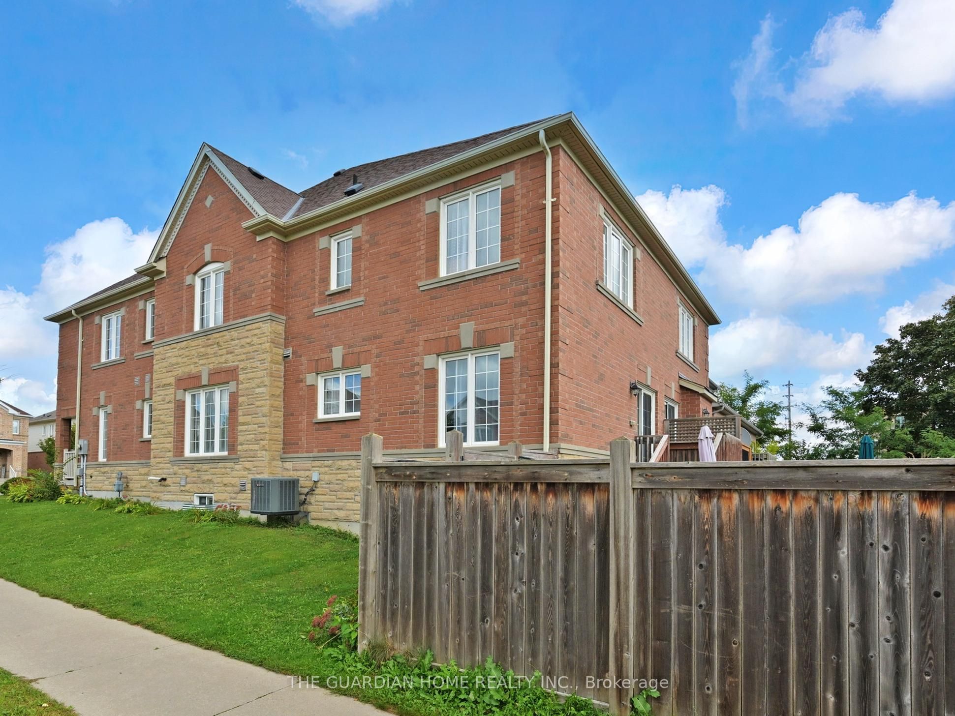 1112 Schooling Drive Property Photo 5