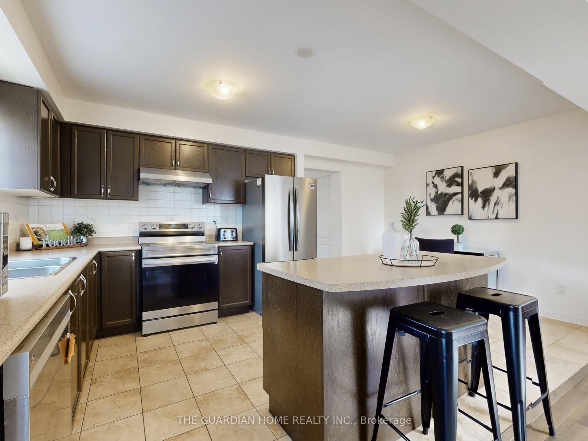 1112 Schooling Drive Property Photo 14