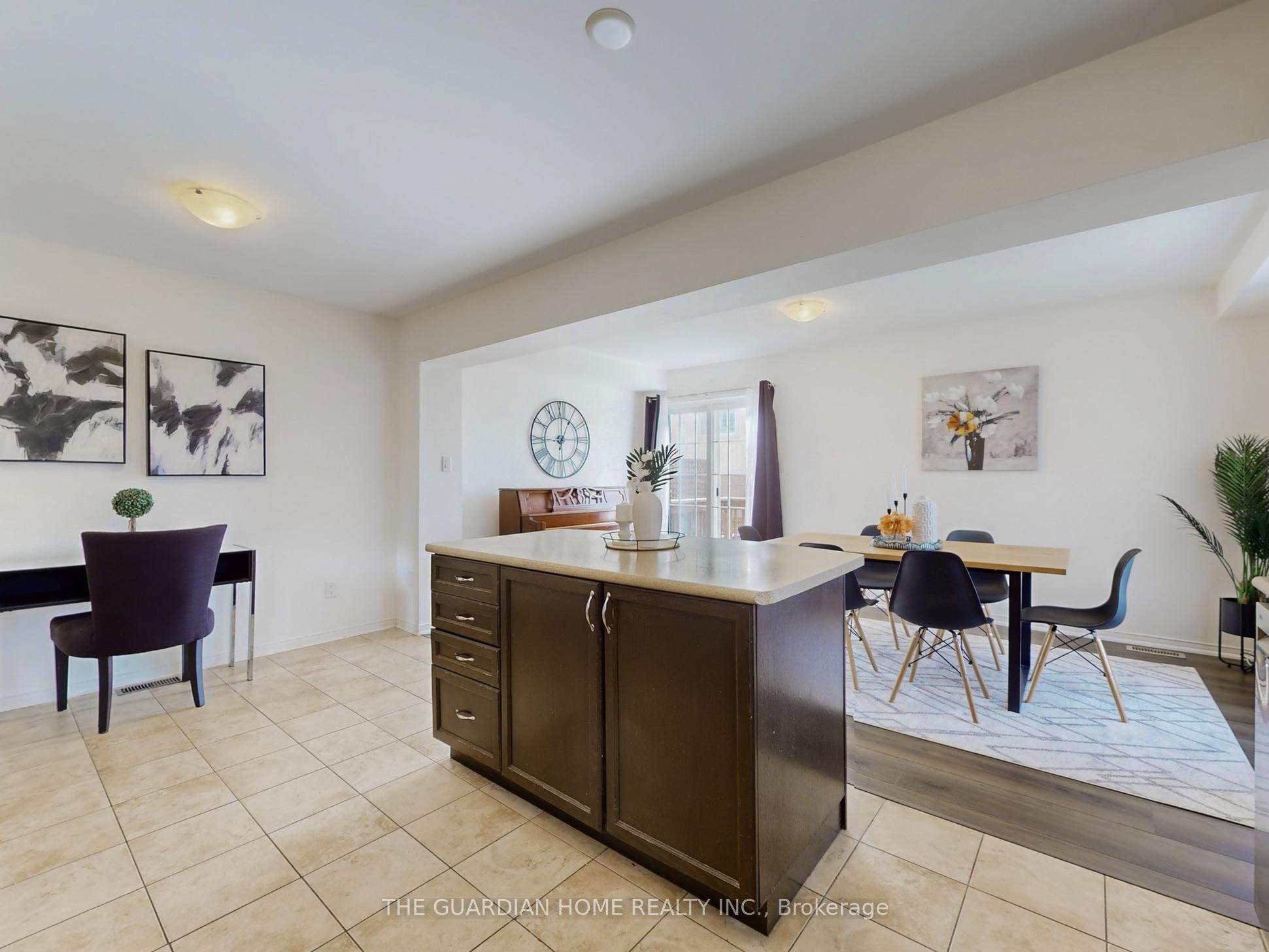 1112 Schooling Drive Property Photo 15