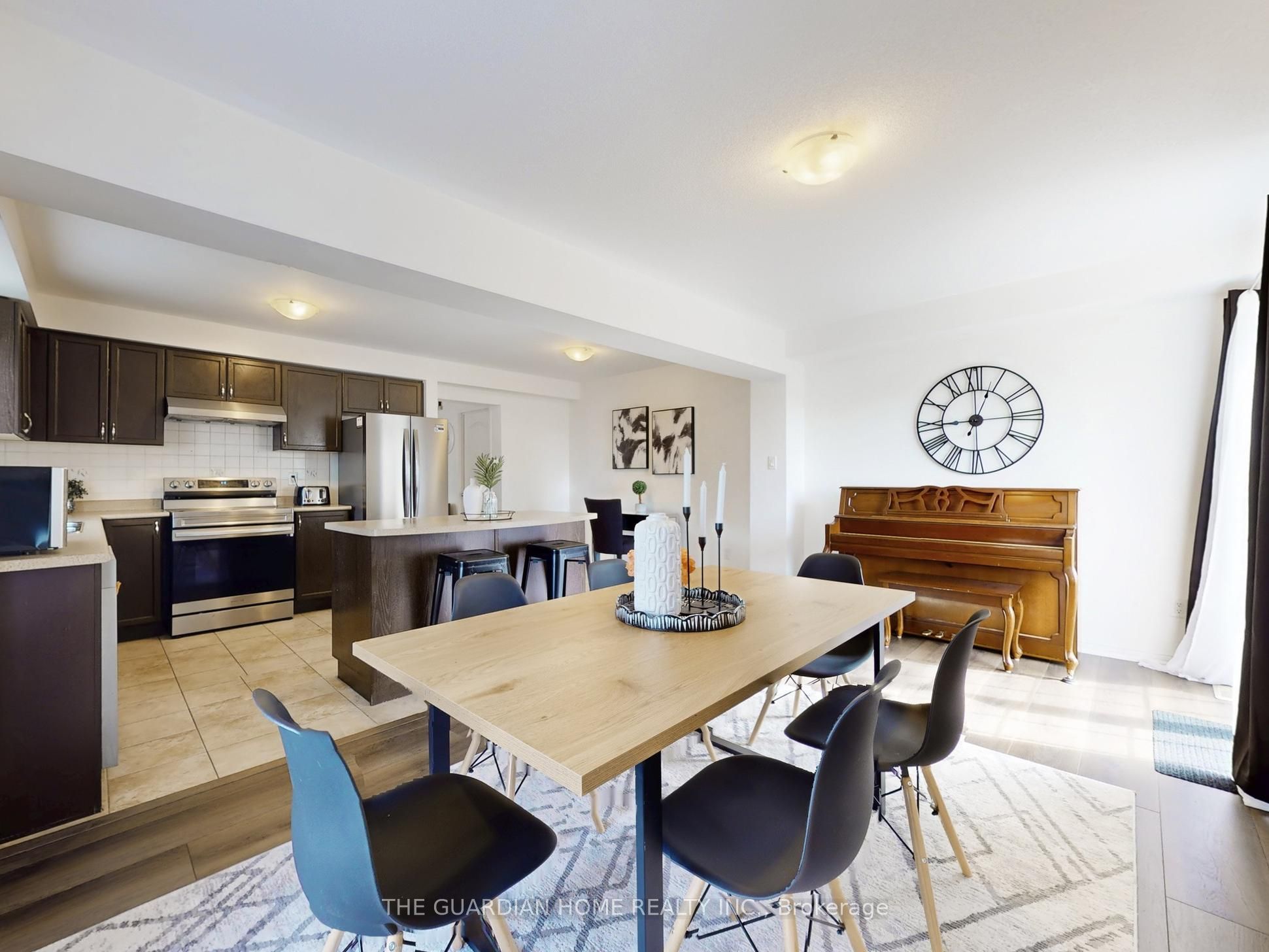 1112 Schooling Drive Property Photo 16