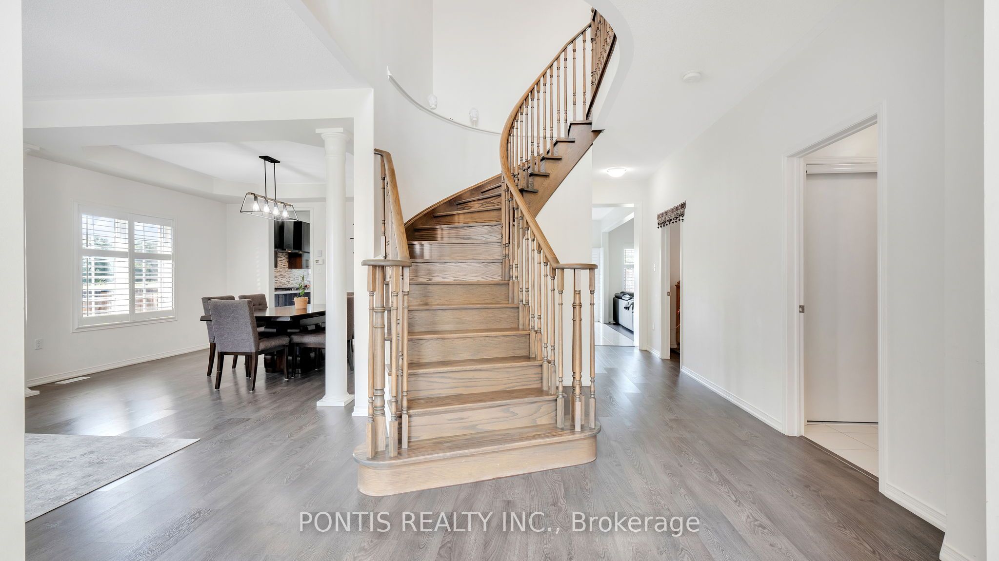 2051 Hunking Court Property Photo 8