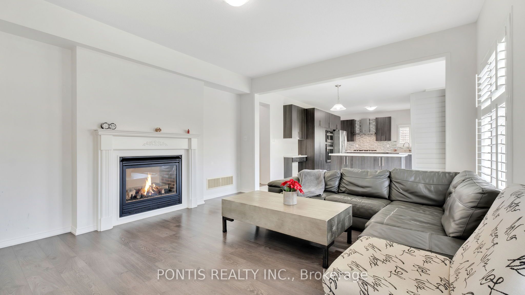 2051 Hunking Court Property Photo 14