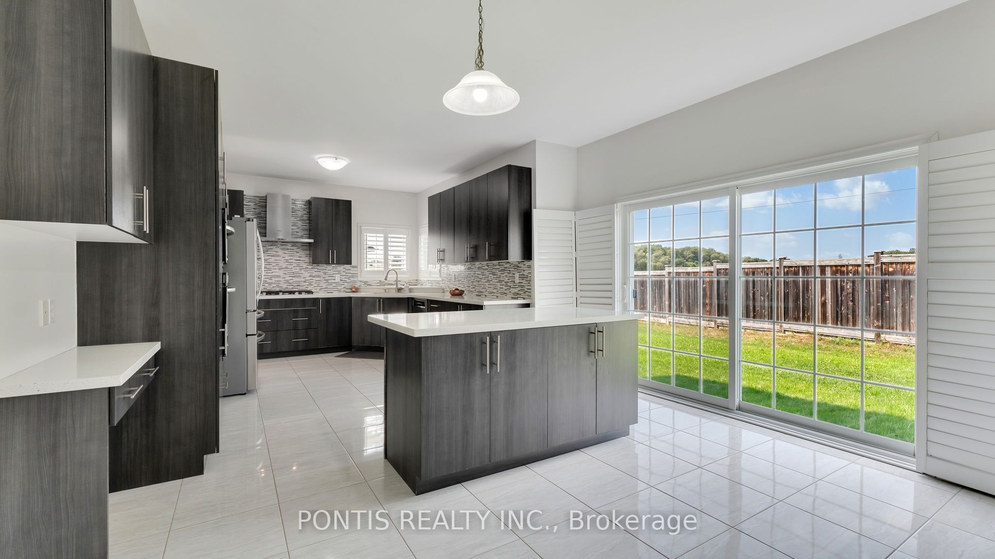 2051 Hunking Court Property Photo 15