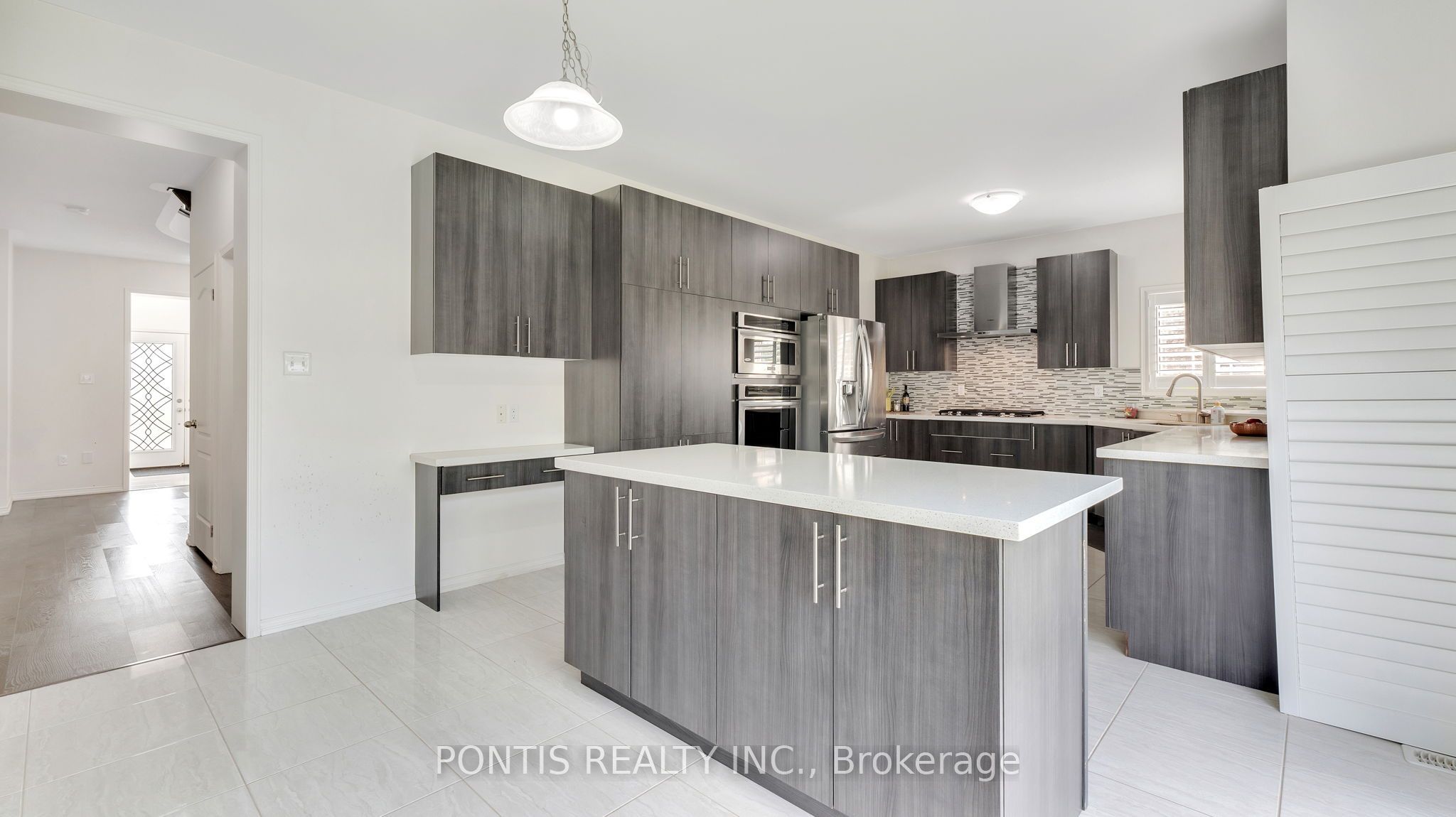 2051 Hunking Court Property Photo 16