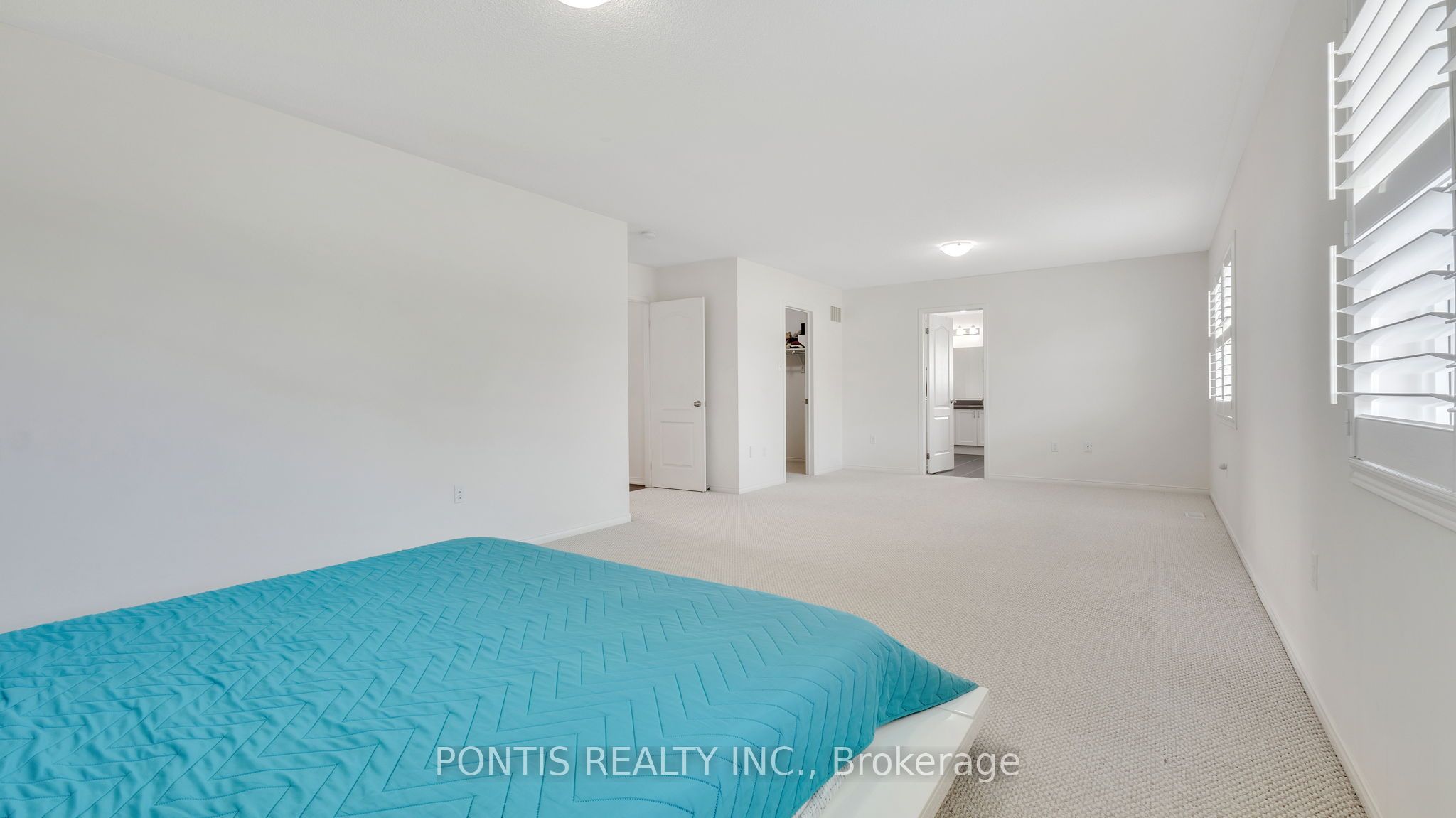 2051 Hunking Court Property Photo 29