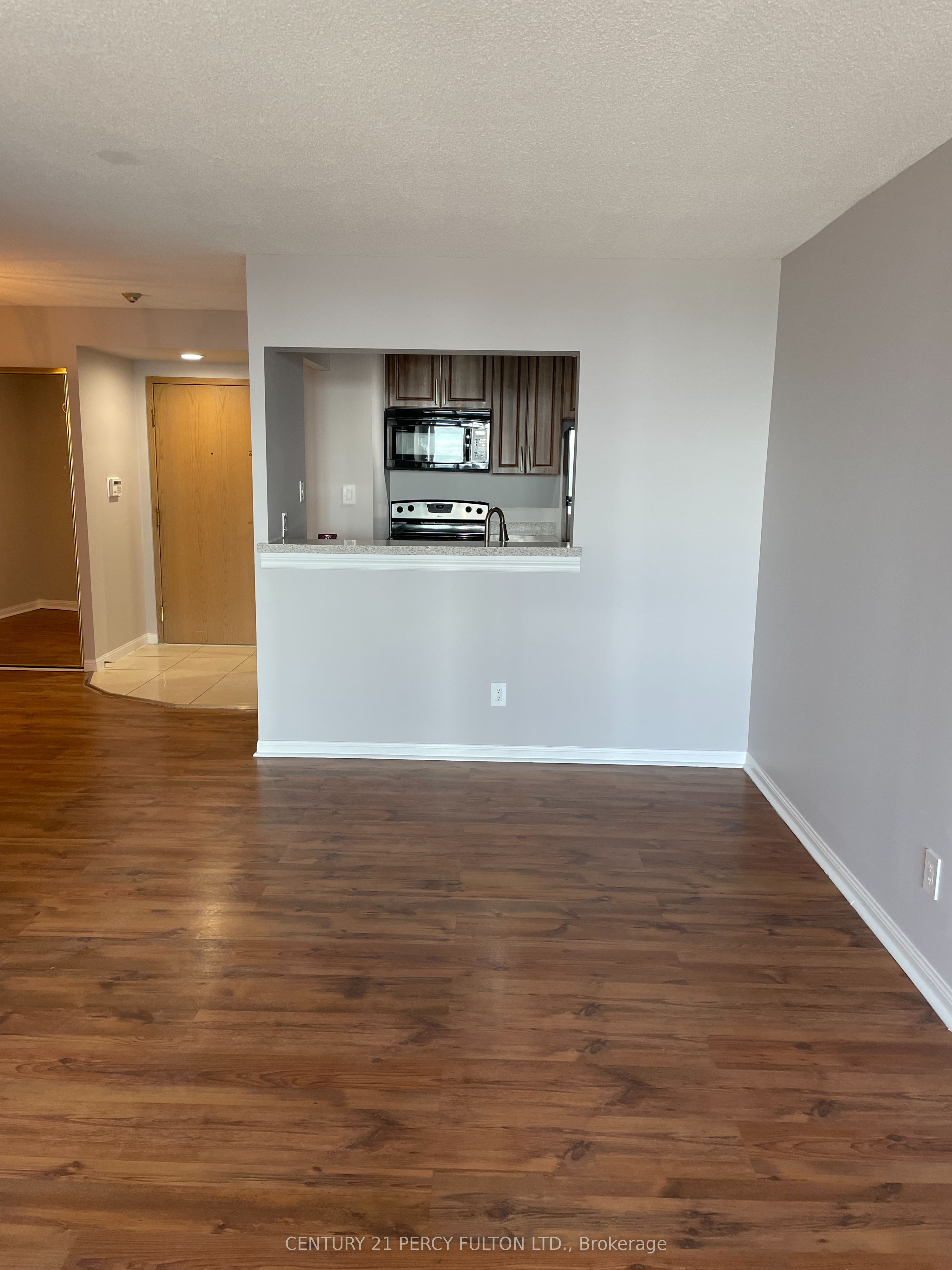 88 Corporate Drive 2512 Property Photo 6