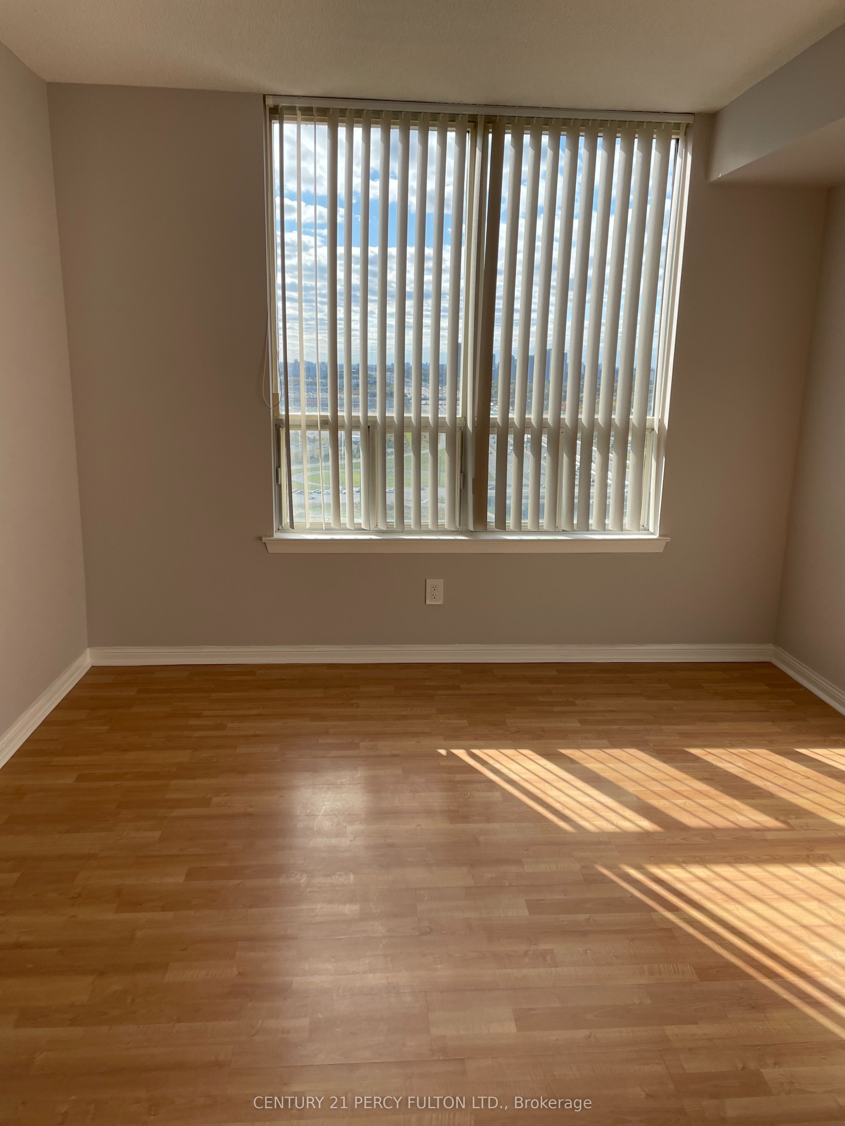 88 Corporate Drive 2512 Property Photo 14