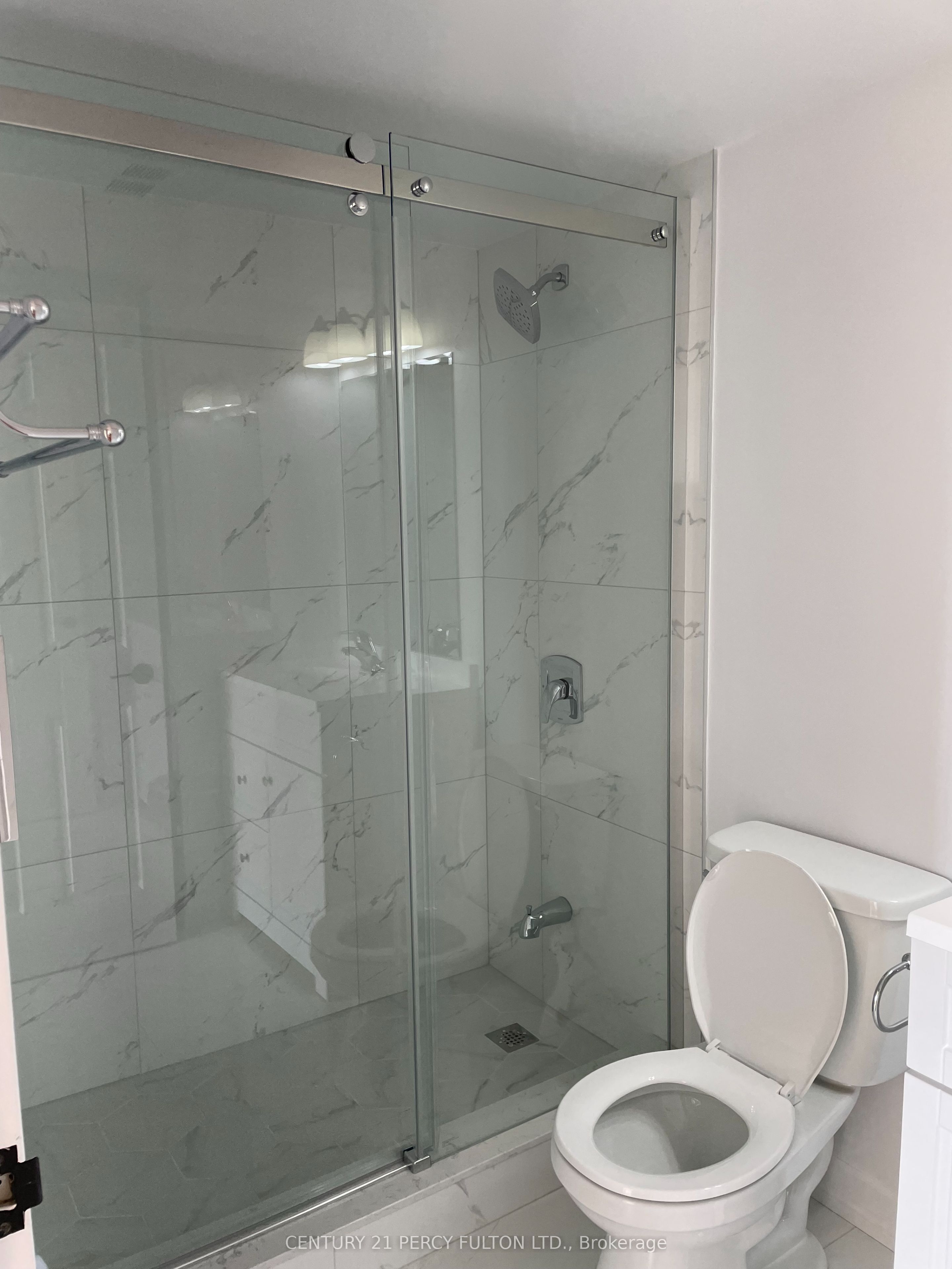 88 Corporate Drive 2512 Property Photo 19