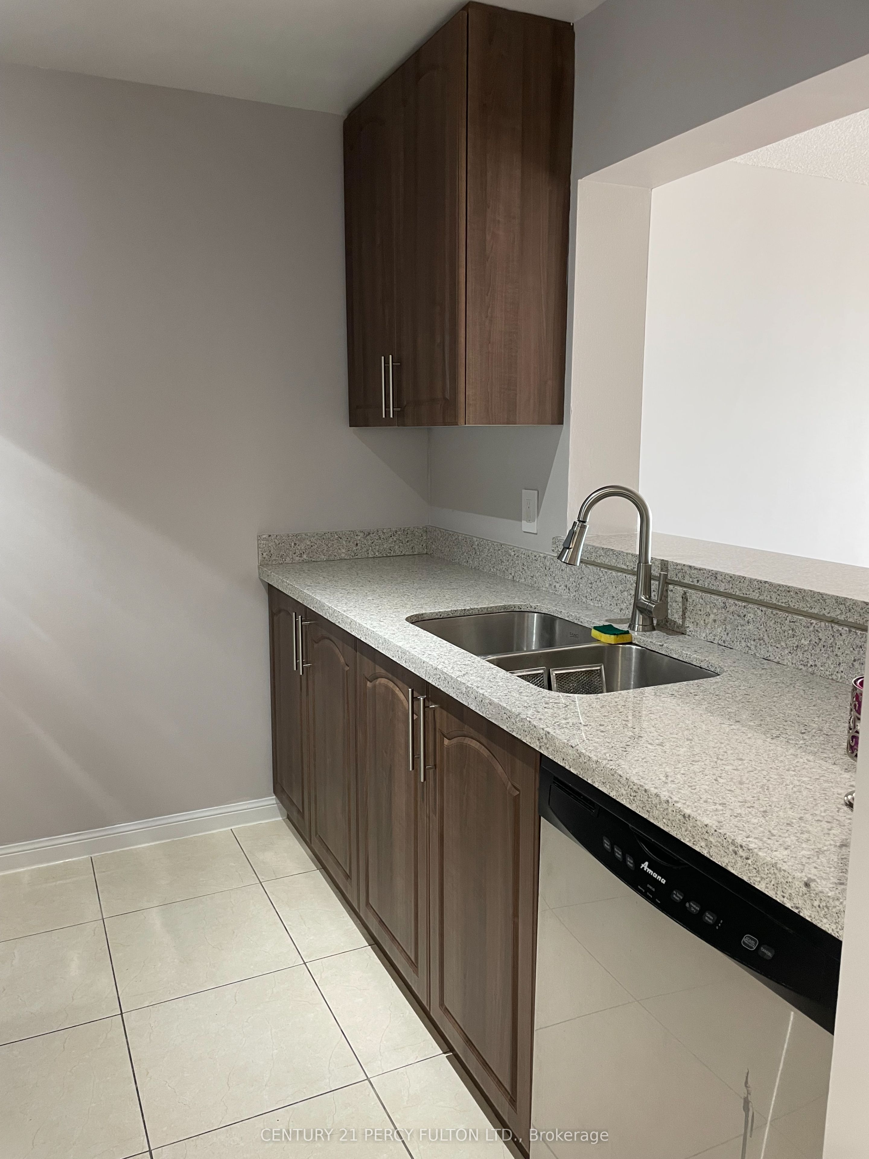 88 Corporate Drive 2512 Property Photo 22