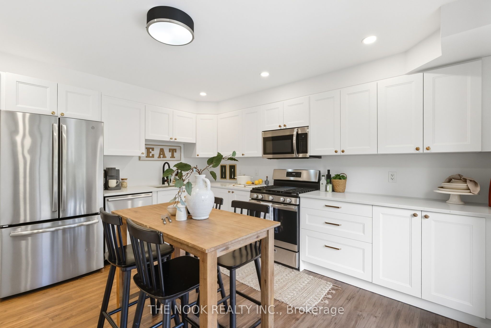 80 Marica Avenue Property Photo 13