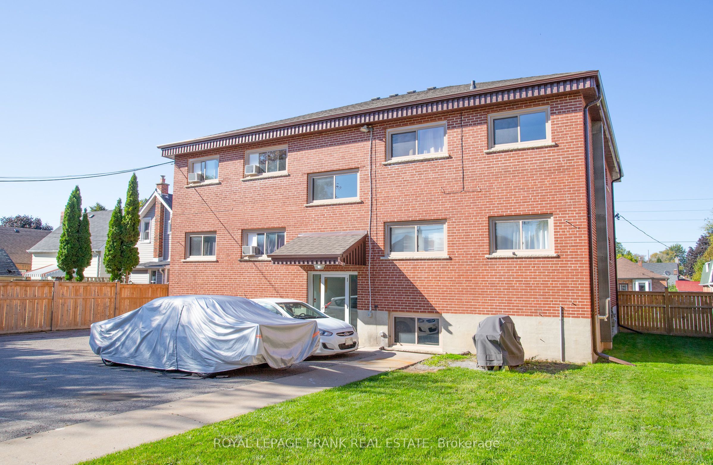 203 Oshawa Boulevard S Property Photo 2