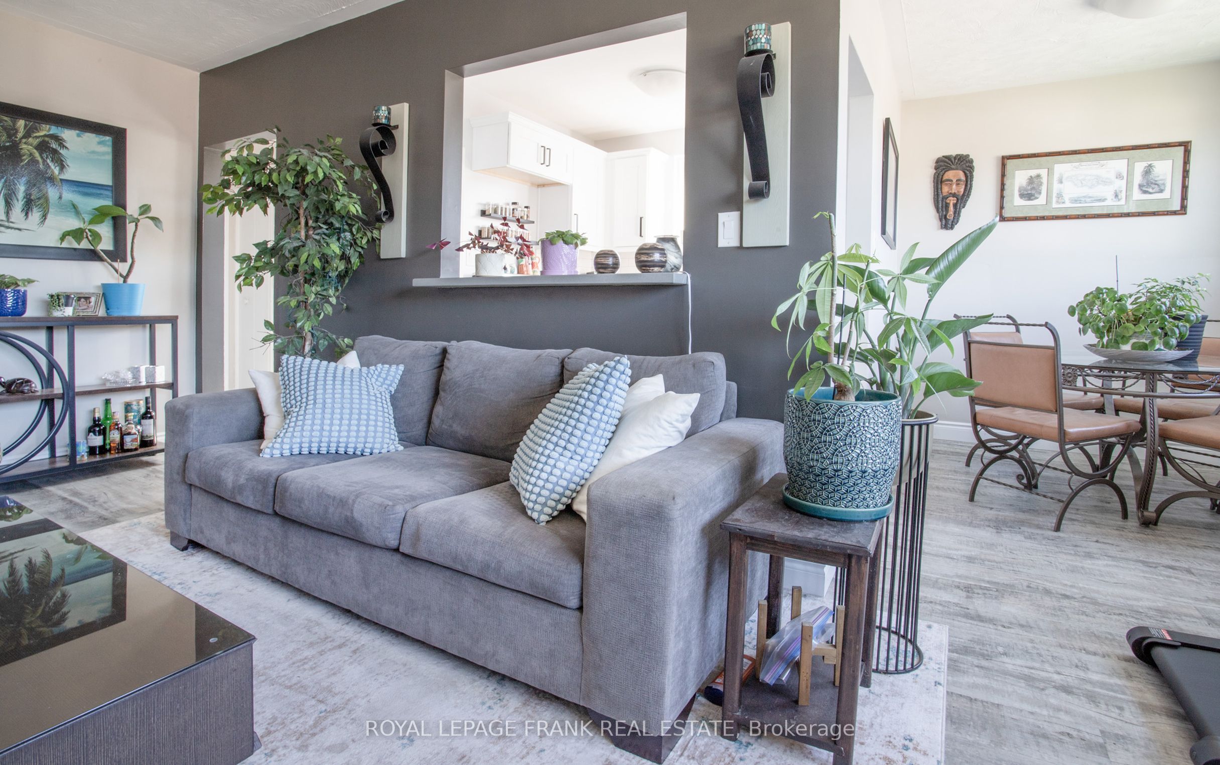 203 Oshawa Boulevard S Property Photo 11