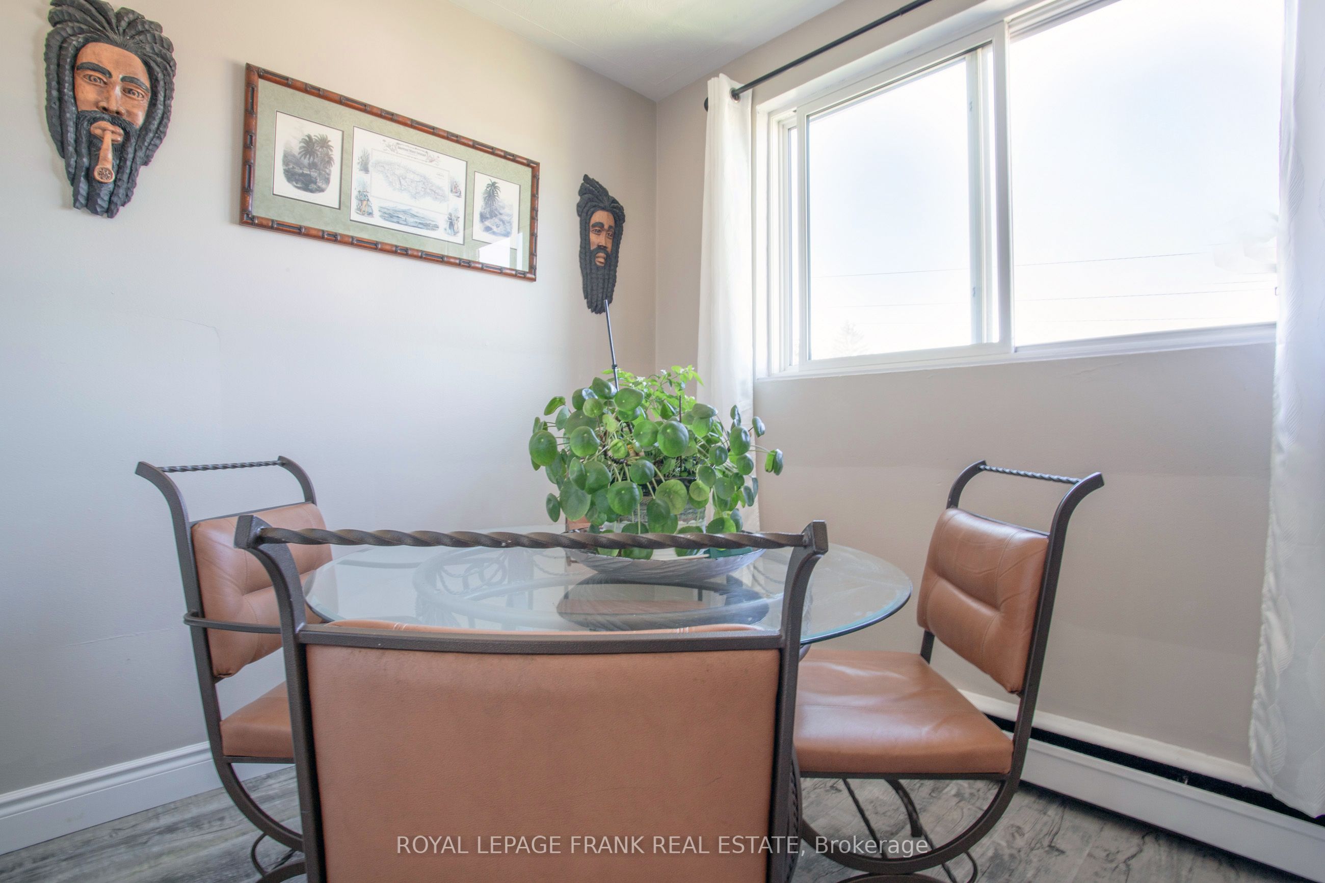 203 Oshawa Boulevard S Property Photo 12