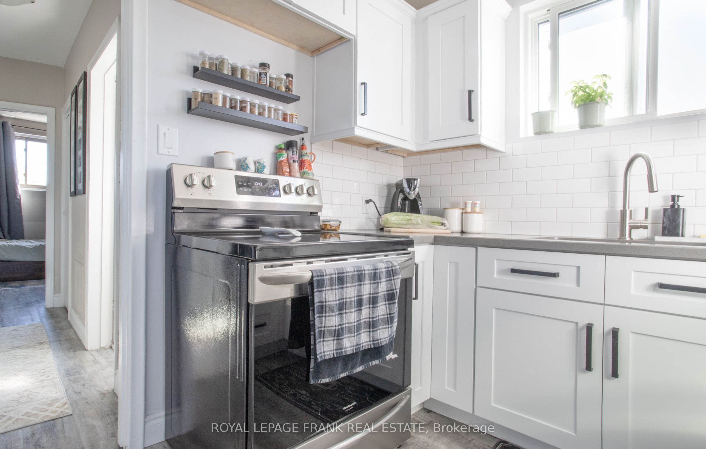 203 Oshawa Boulevard S Property Photo 14