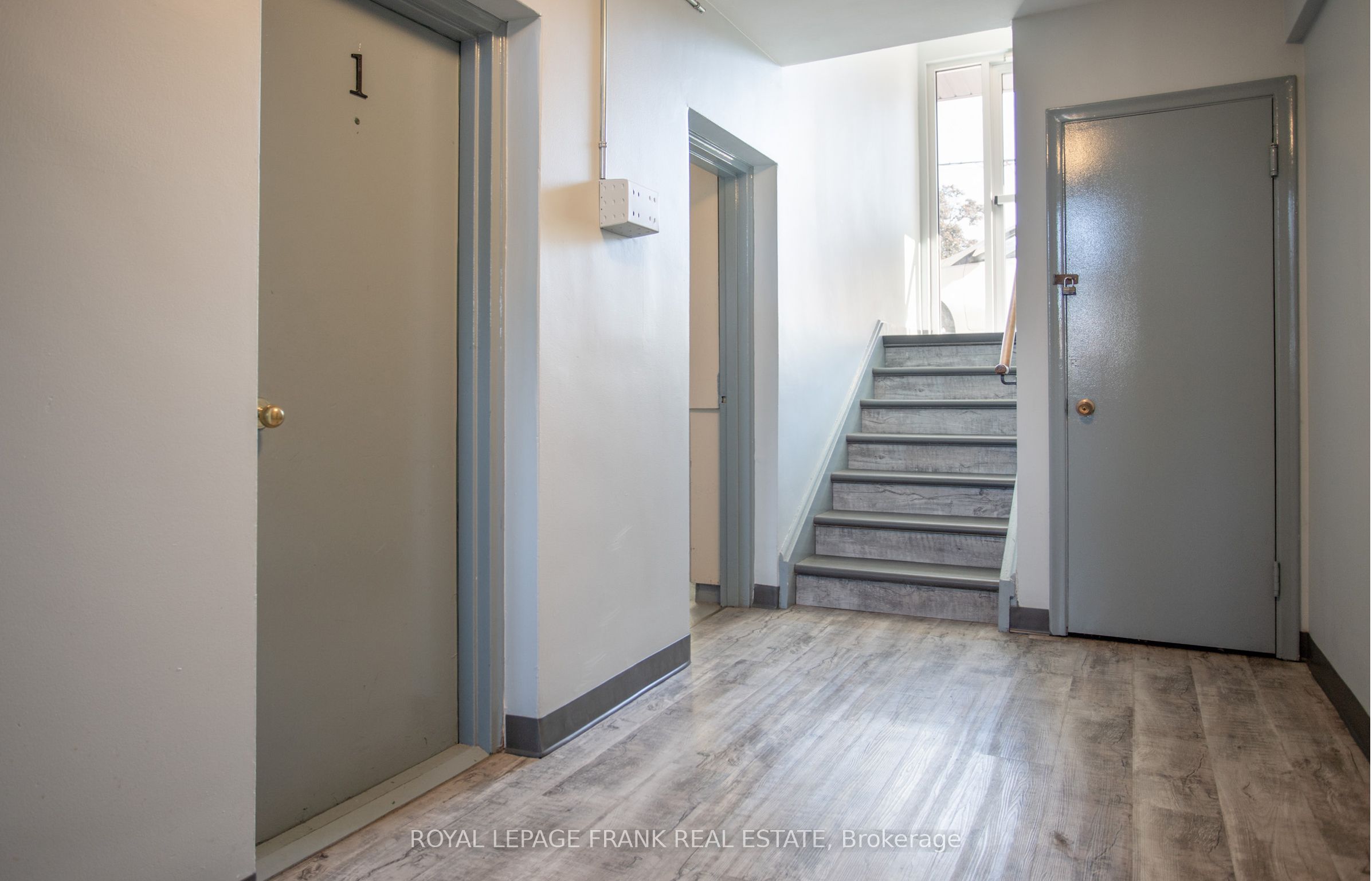 203 Oshawa Boulevard S Property Photo 18