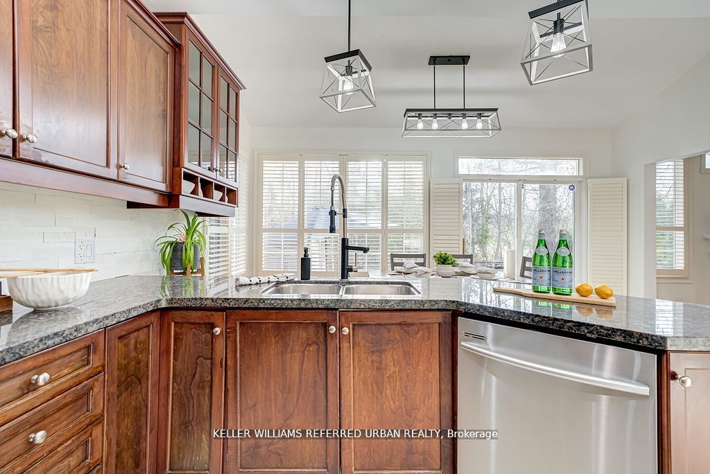 2 Thistledown Crescent Property Photo 12