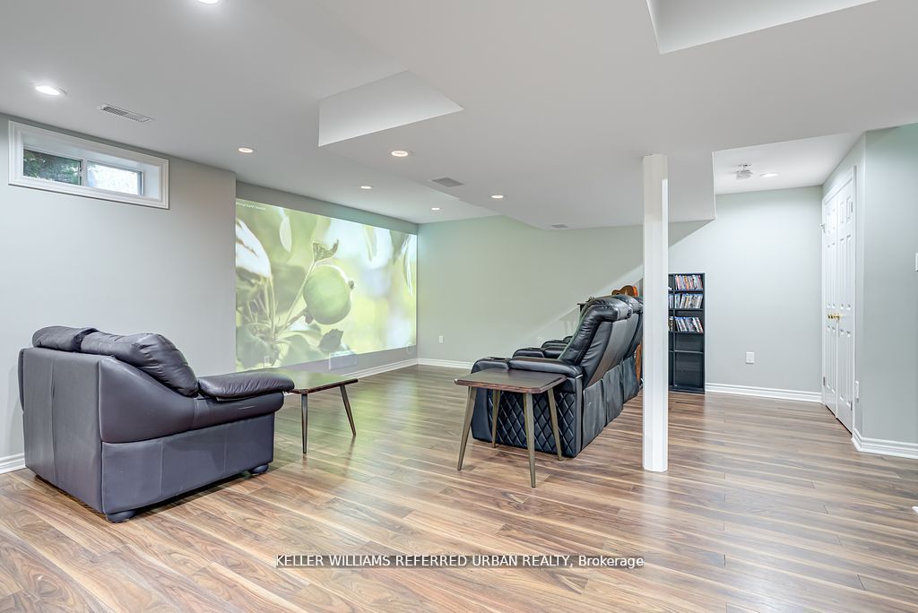 2 Thistledown Crescent Property Photo 32