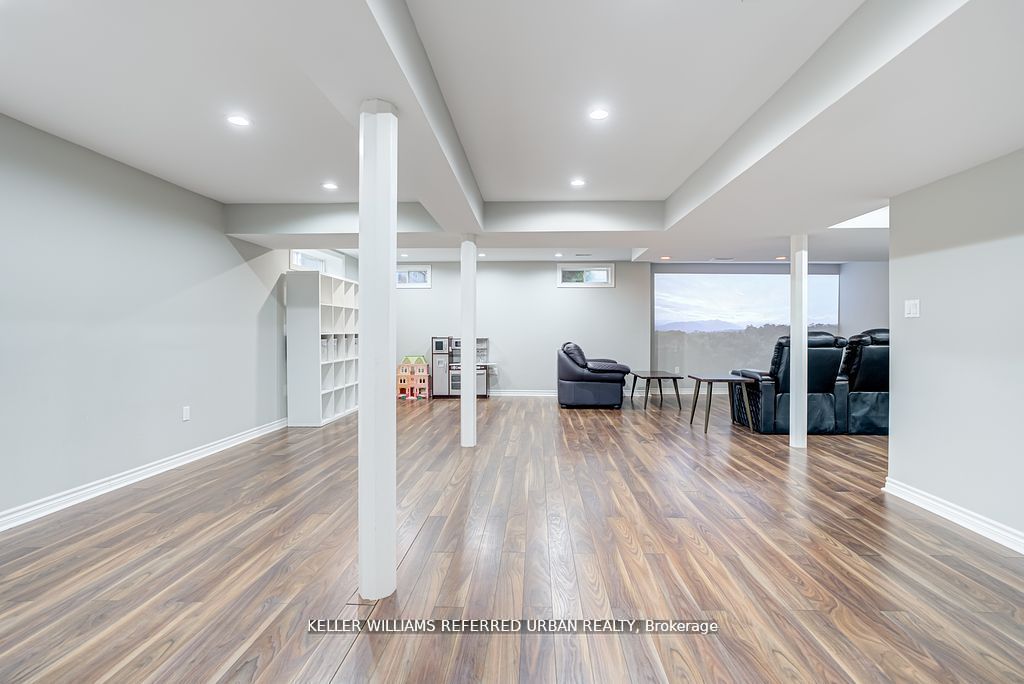 2 Thistledown Crescent Property Photo 35