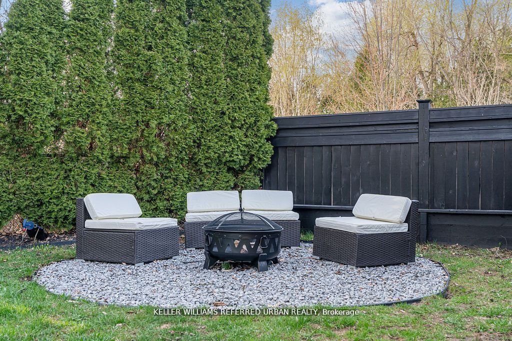 2 Thistledown Crescent Property Photo 38